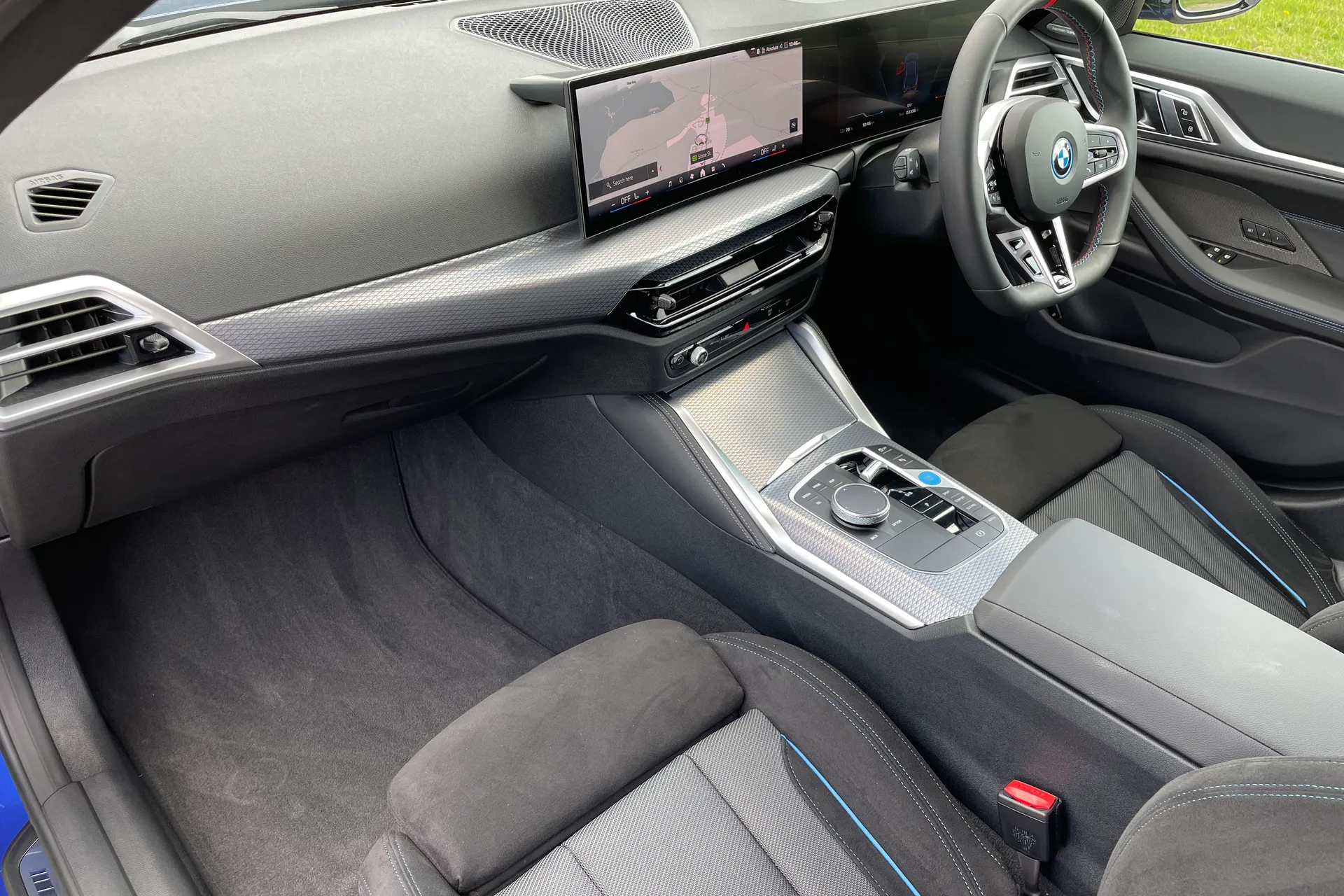 BMW I4 thumbnail image number 39