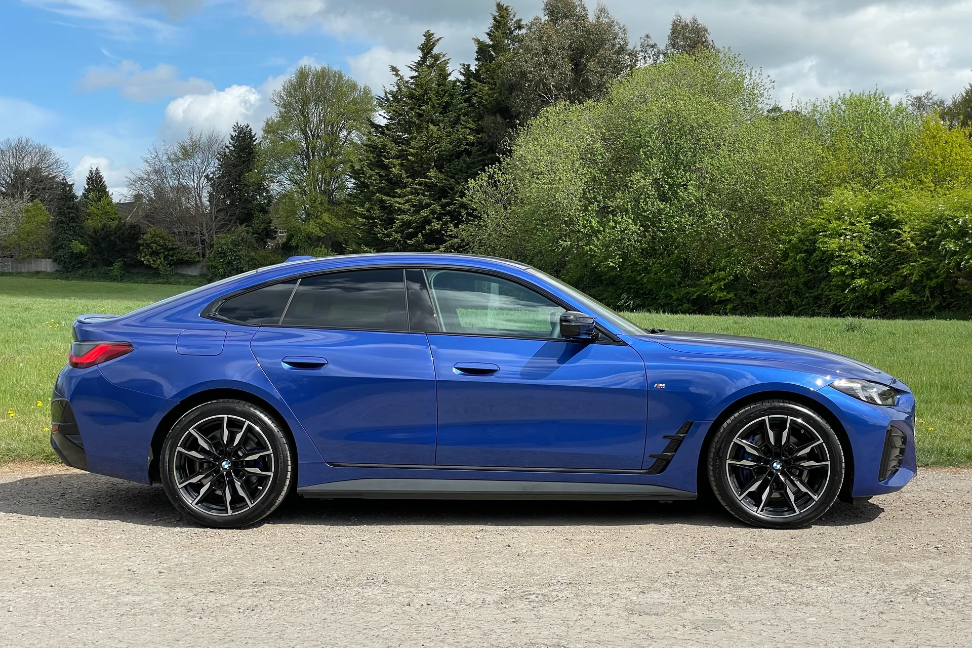BMW I4 thumbnail image number 2