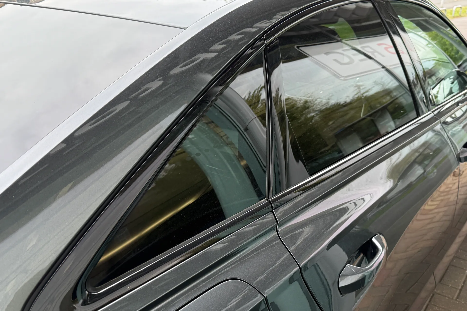 Audi A6 thumbnail image number 43