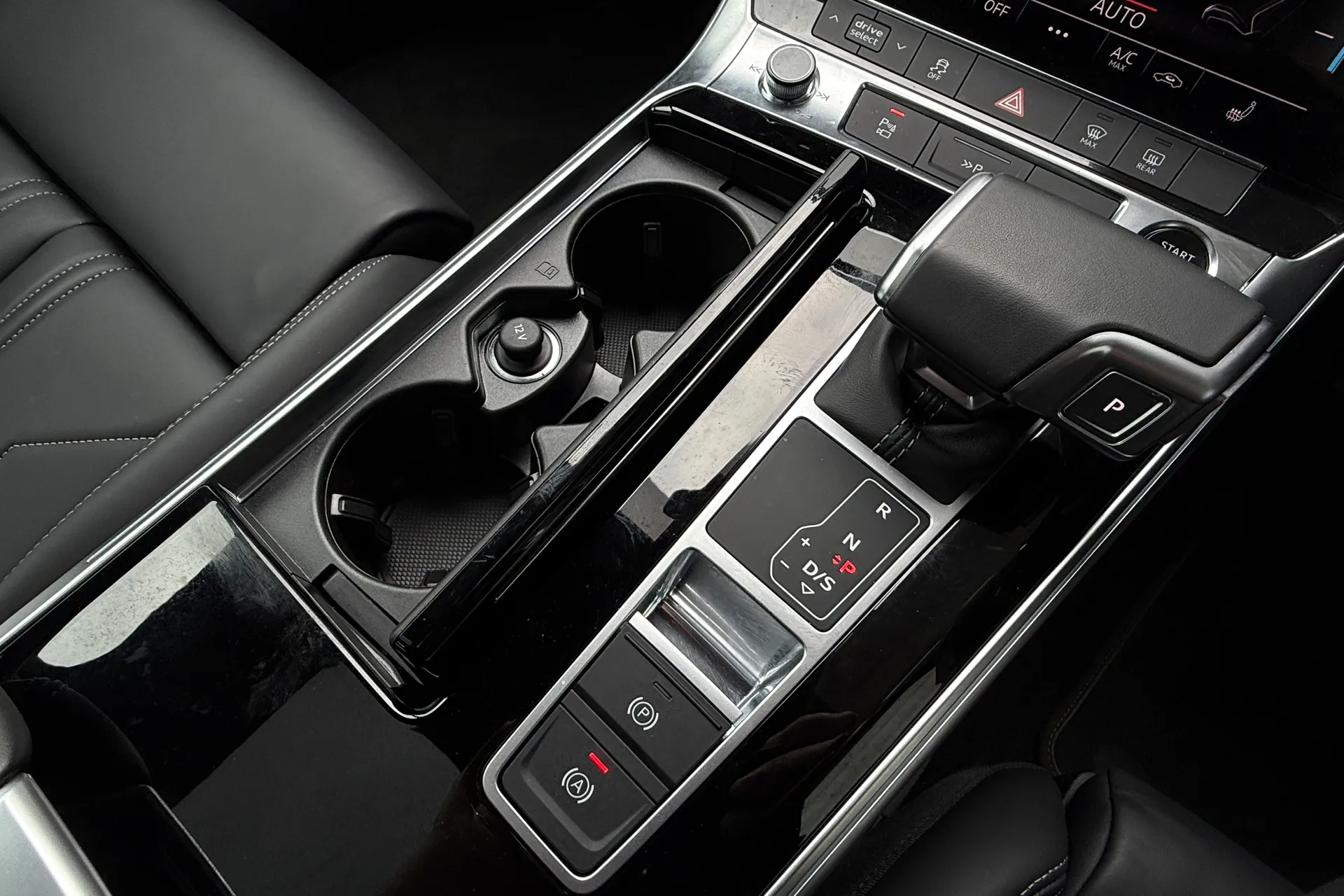 Audi A6 thumbnail image number 30