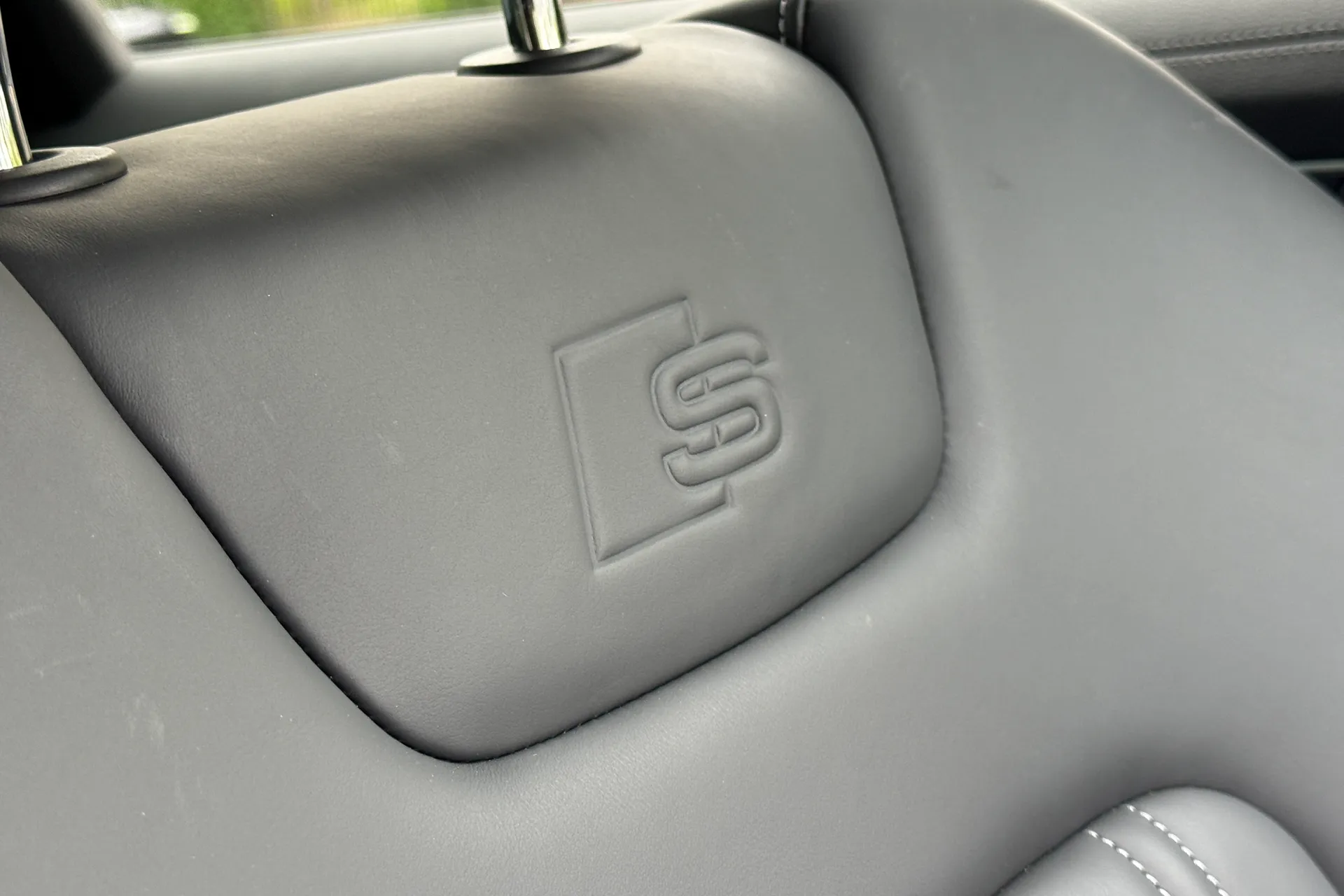 Audi A6 thumbnail image number 34