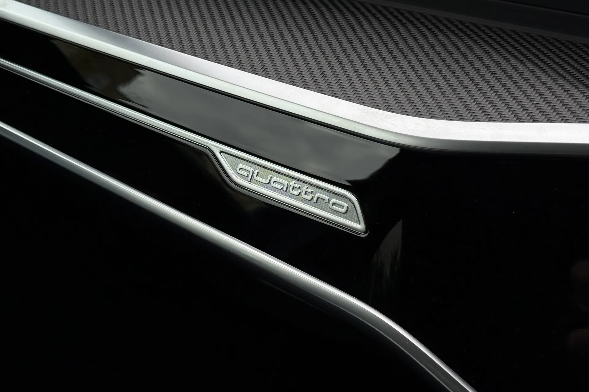 Audi A6 thumbnail image number 31