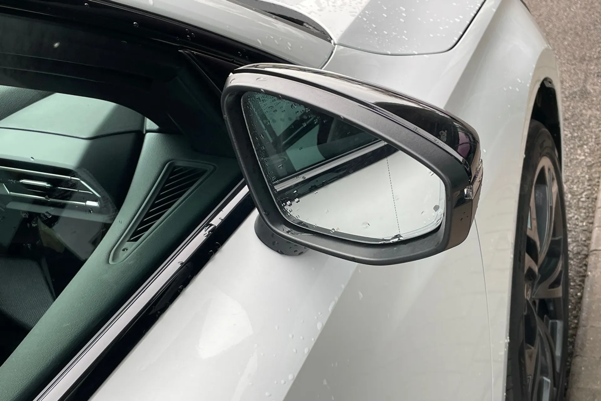 Audi A3 thumbnail image number 47