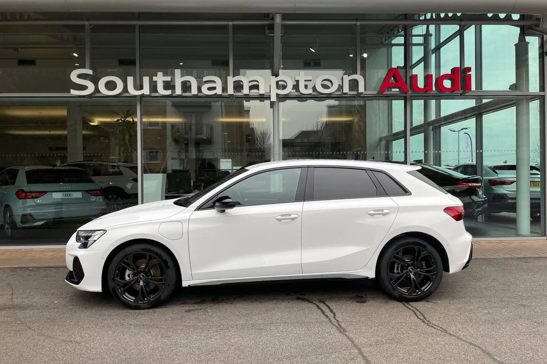 Audi A3 thumbnail image number 8