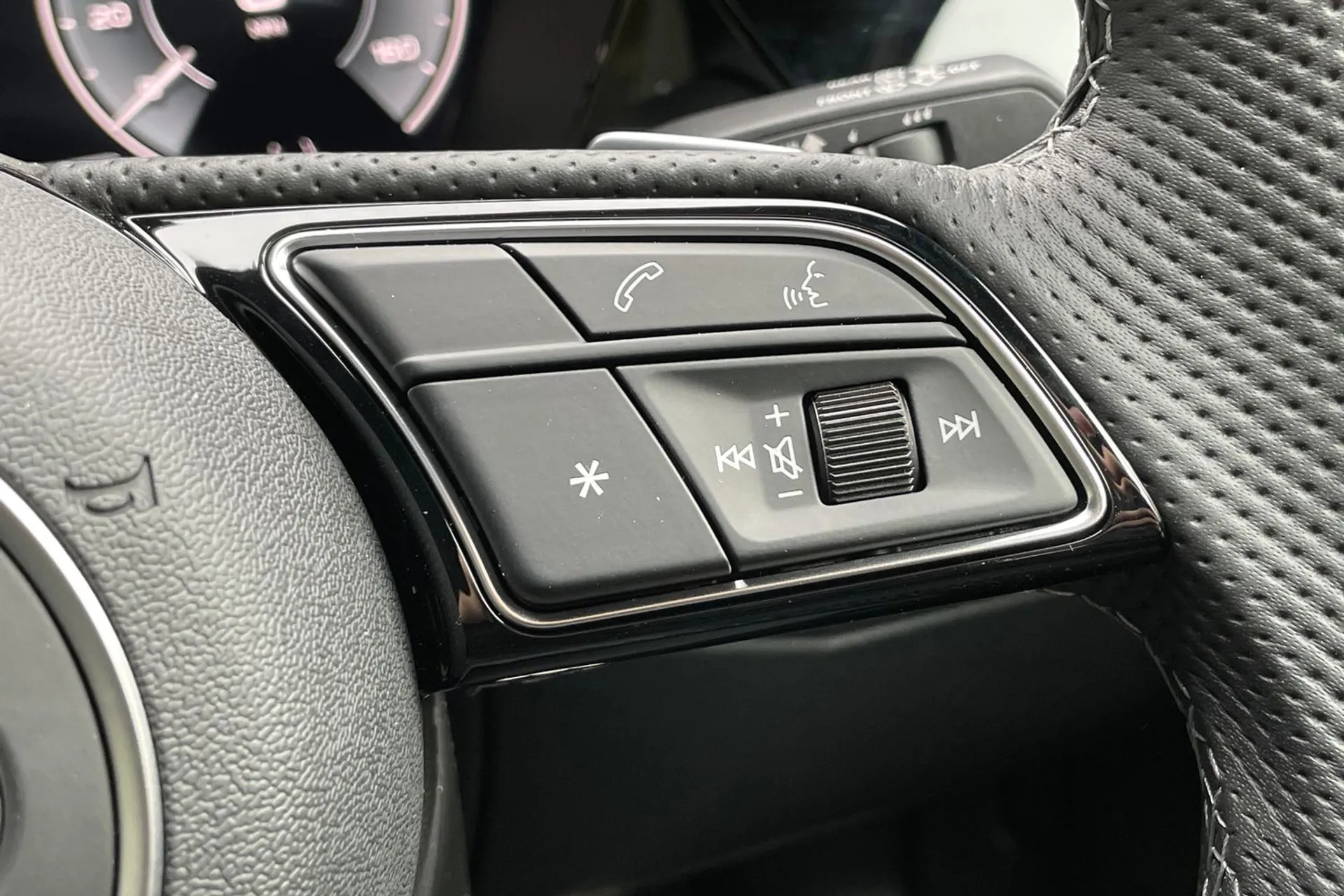 Audi A3 thumbnail image number 36