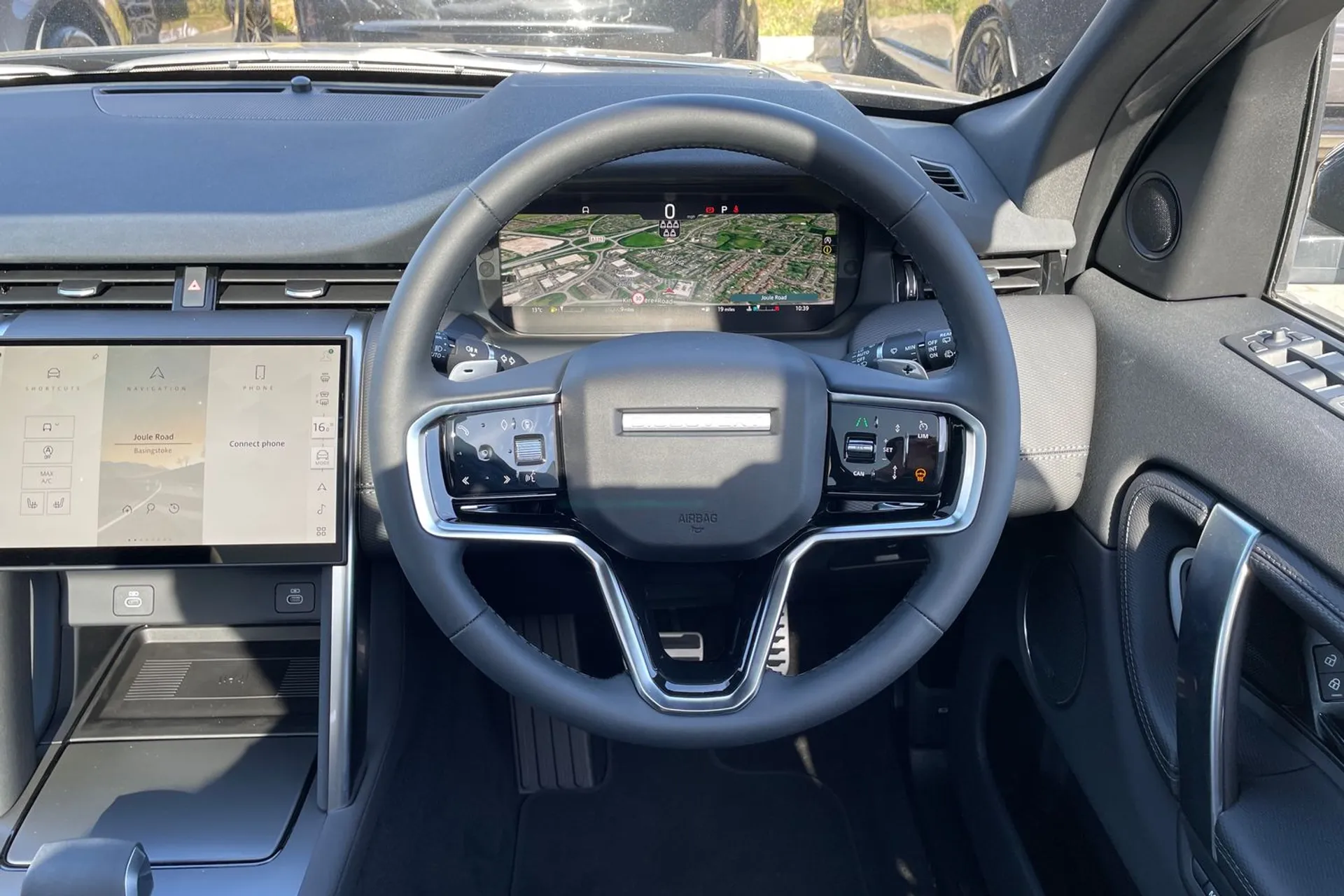 LAND ROVER DISCOVERY SPORT thumbnail image number 12