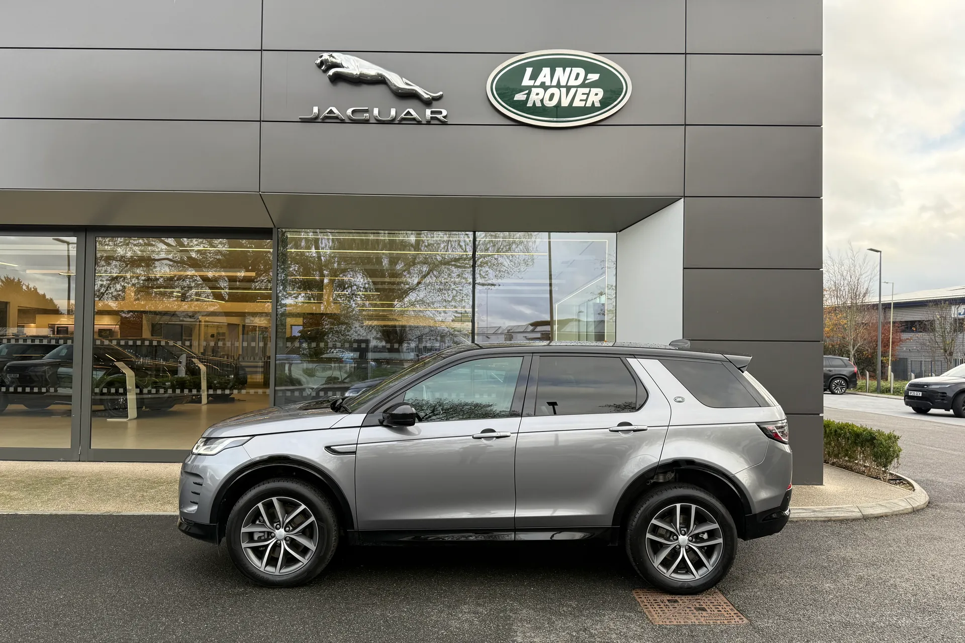 LAND ROVER DISCOVERY SPORT thumbnail image number 28