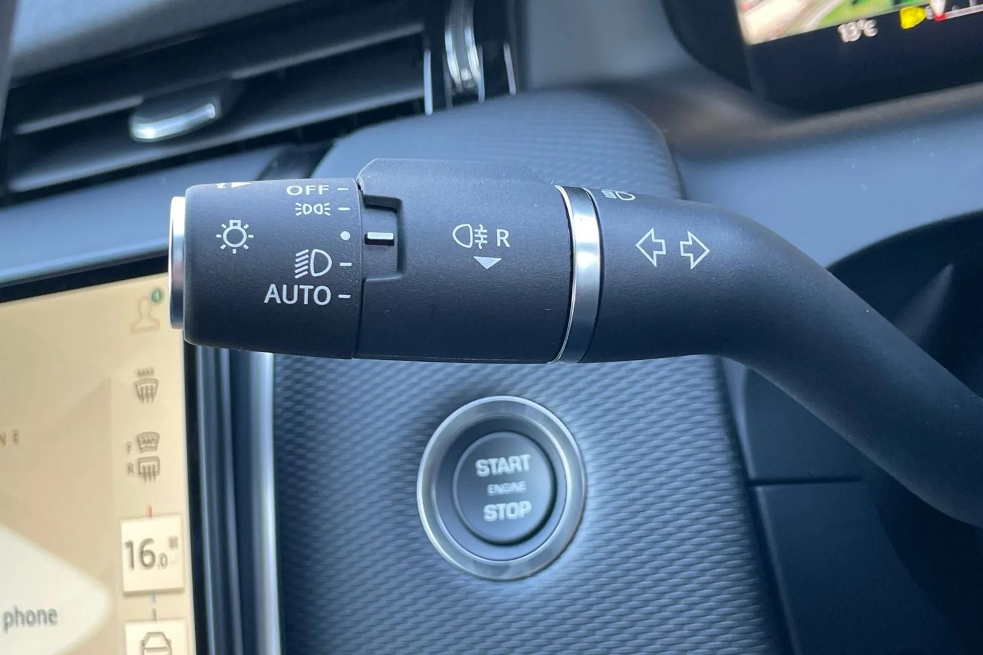 LAND ROVER DISCOVERY SPORT thumbnail image number 61