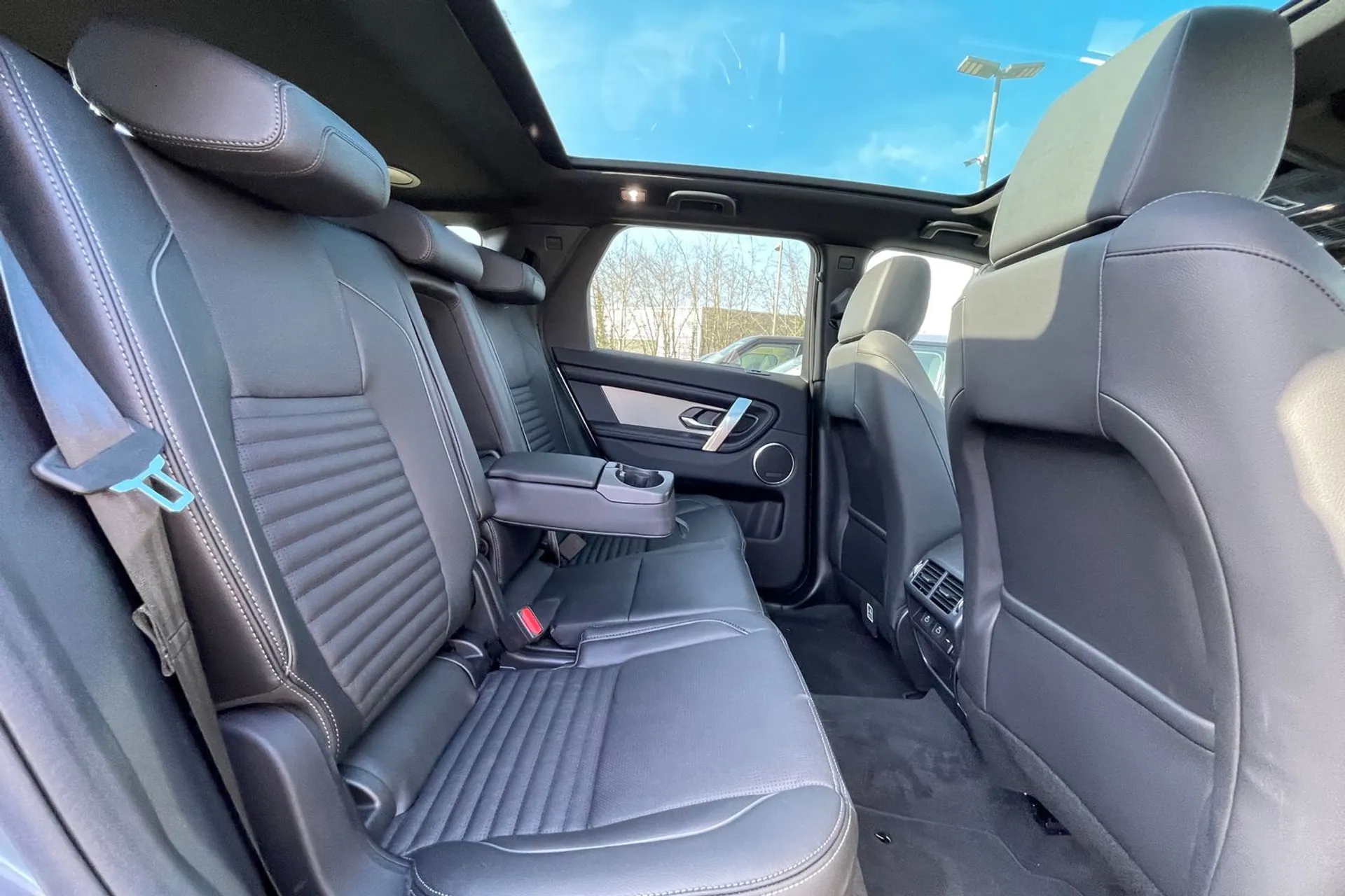 LAND ROVER DISCOVERY SPORT thumbnail image number 46