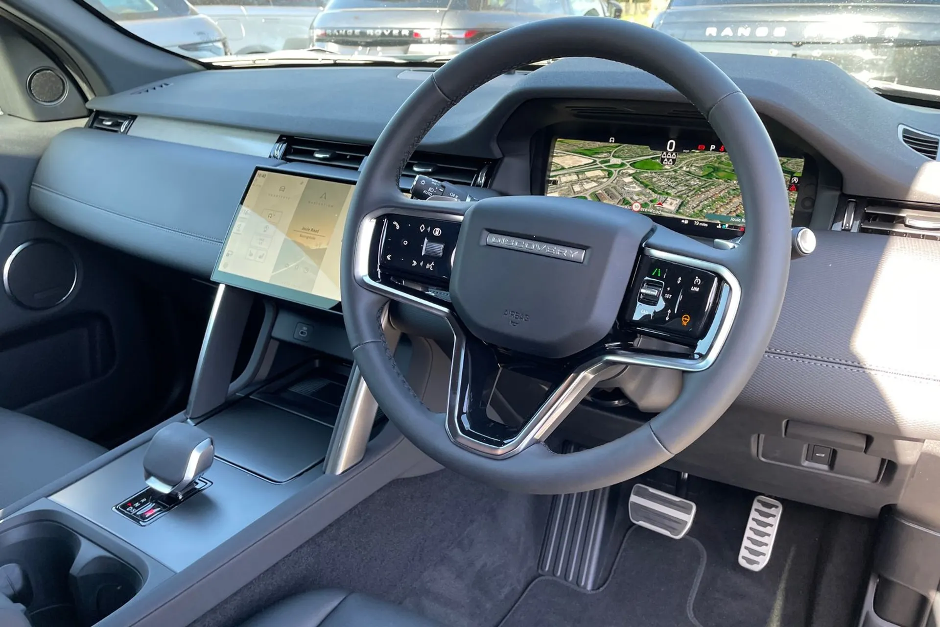 LAND ROVER DISCOVERY SPORT thumbnail image number 33
