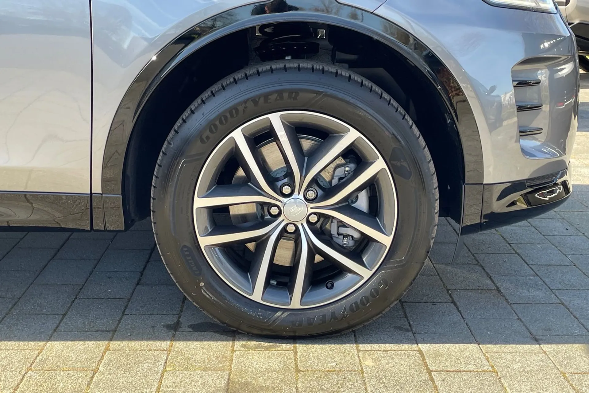LAND ROVER DISCOVERY SPORT thumbnail image number 25