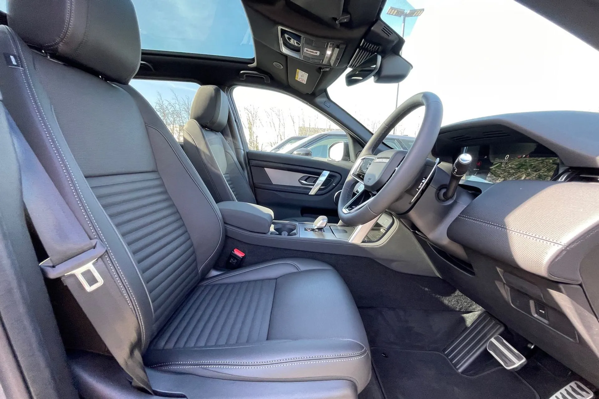 LAND ROVER DISCOVERY SPORT thumbnail image number 9