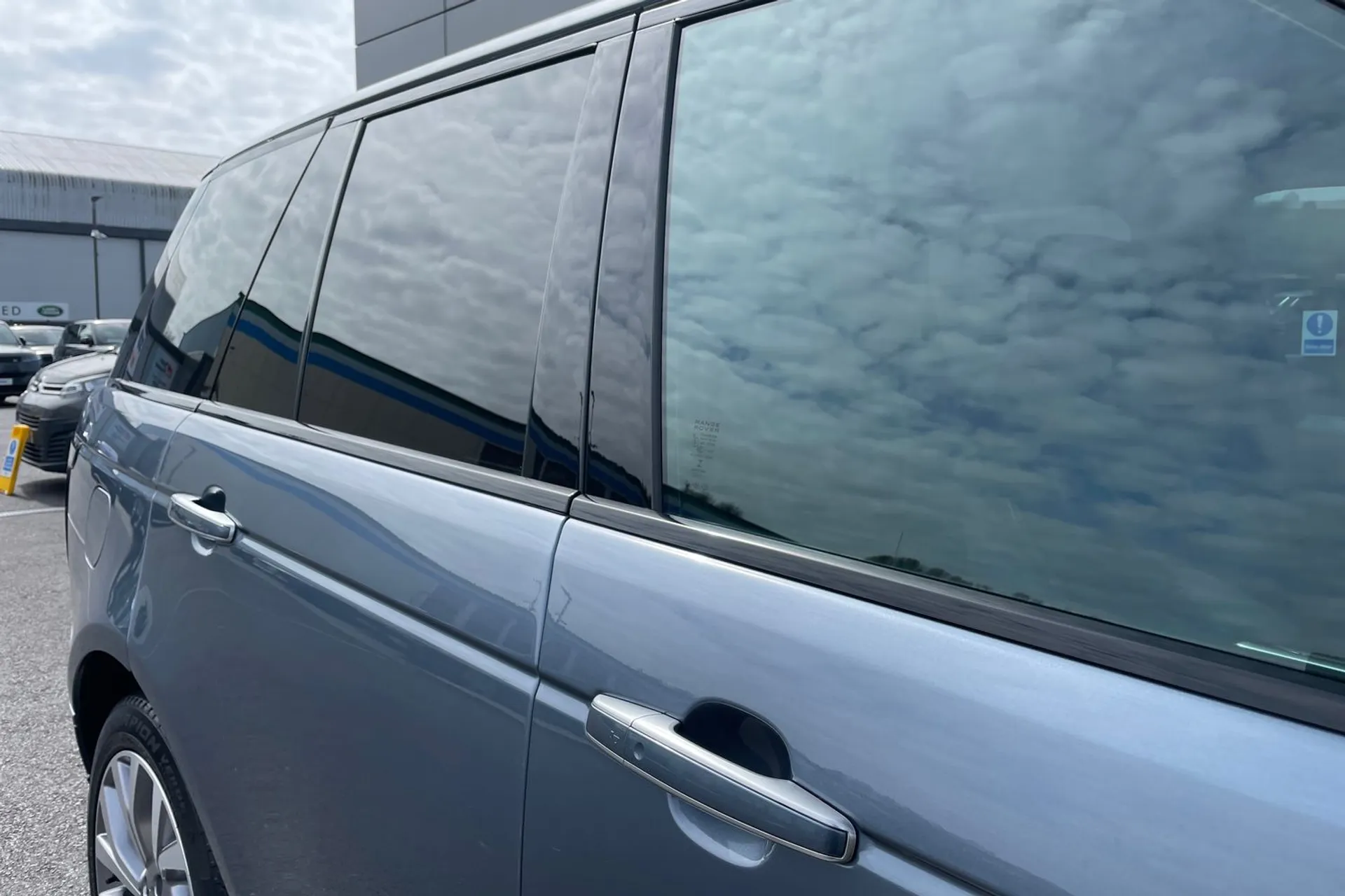 LAND ROVER RANGE ROVER thumbnail image number 27