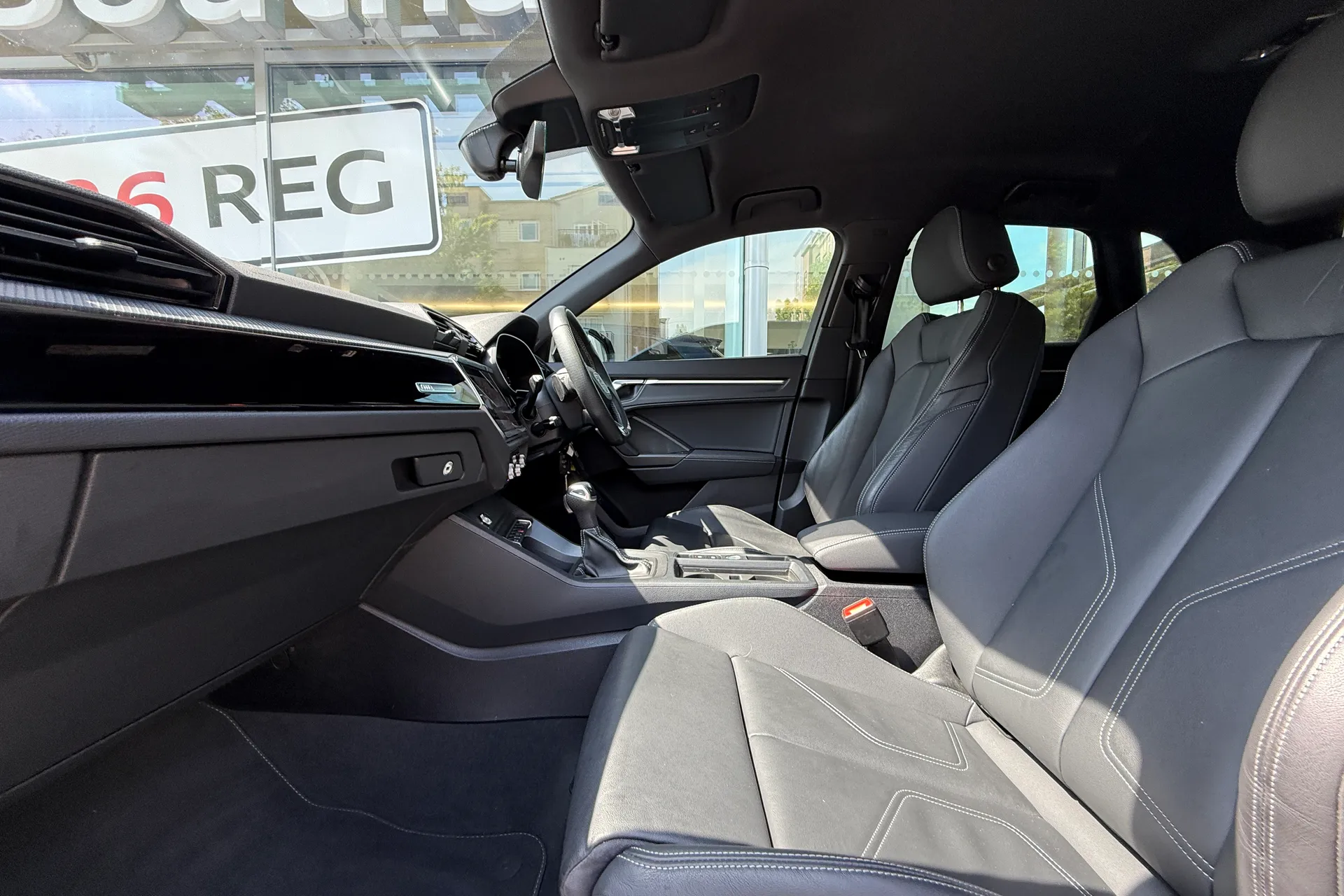 Audi Q3 thumbnail image number 53