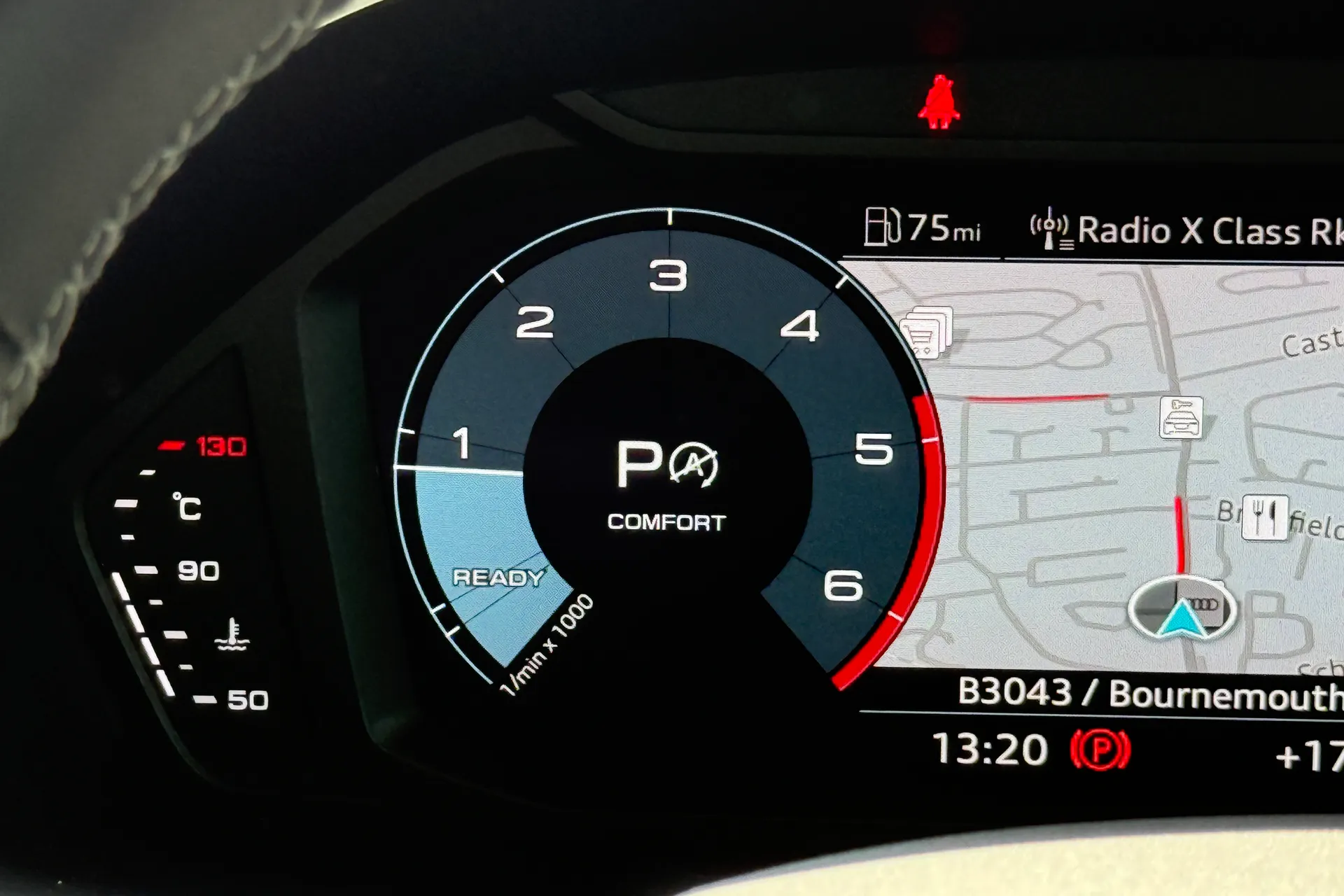 Audi Q3 thumbnail image number 12