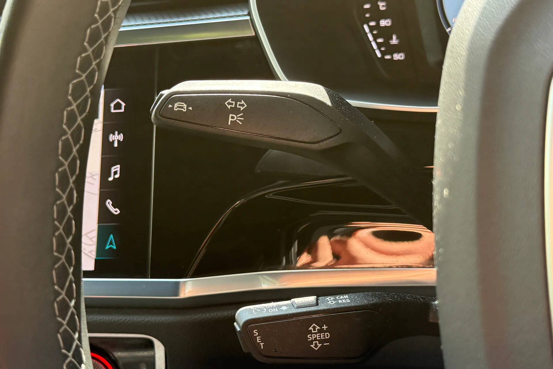 Audi Q3 thumbnail image number 29