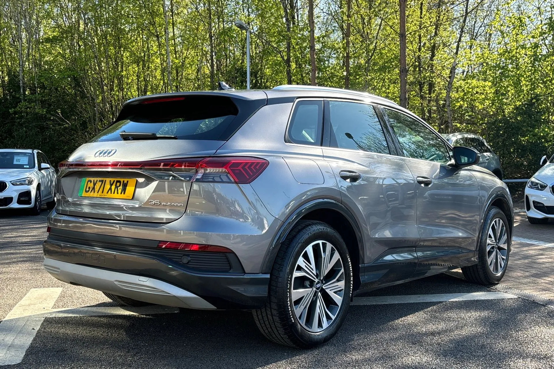 Audi Q4 thumbnail image number 7
