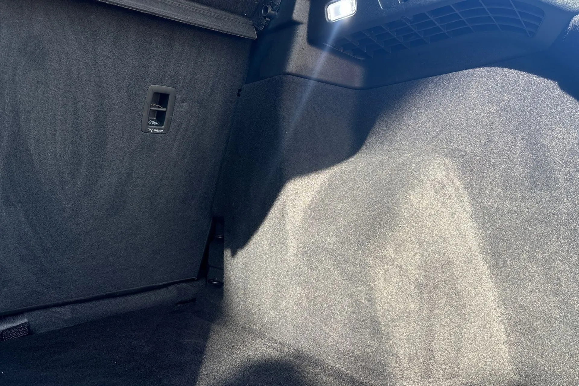 Audi Q4 thumbnail image number 20