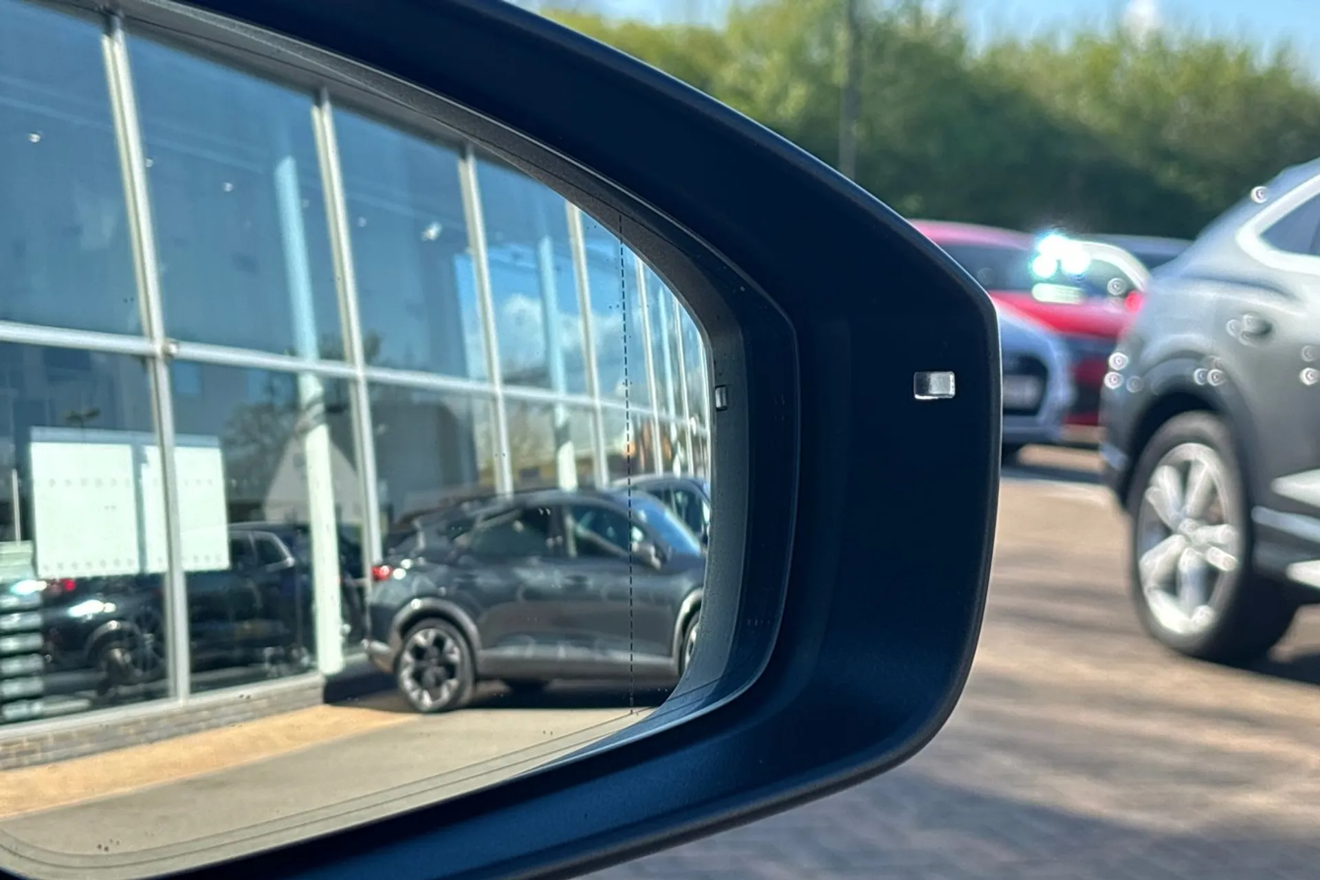 Audi Q4 thumbnail image number 47