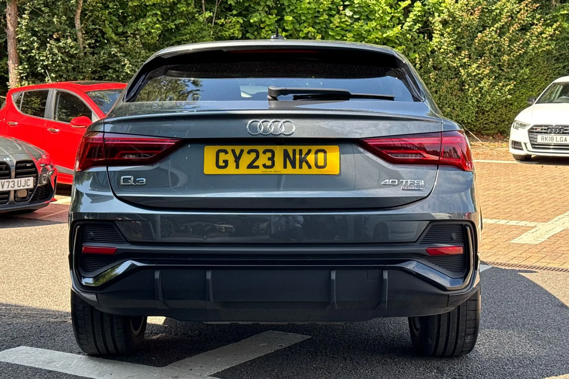Audi Q3 thumbnail image number 7