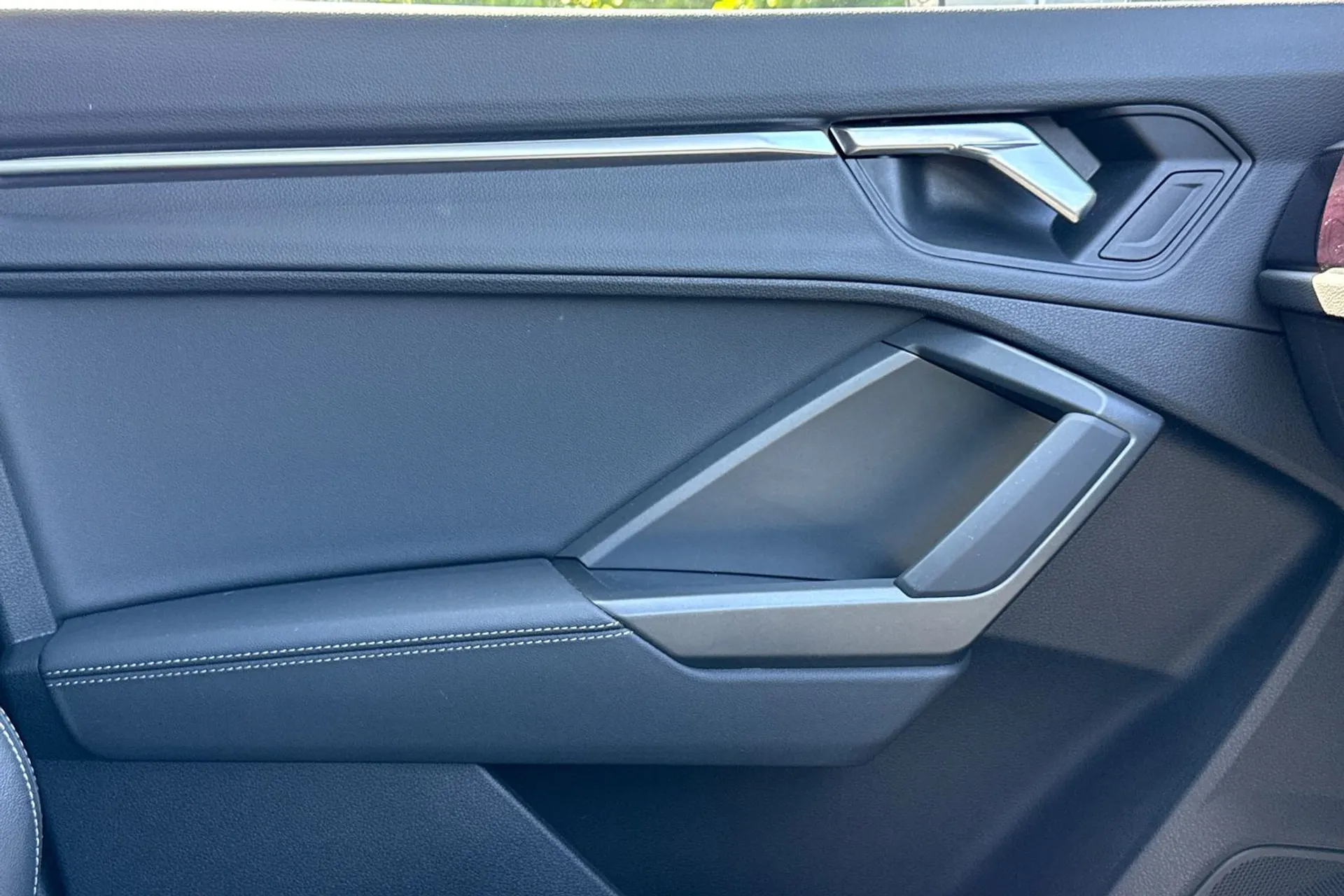 Audi Q3 thumbnail image number 39