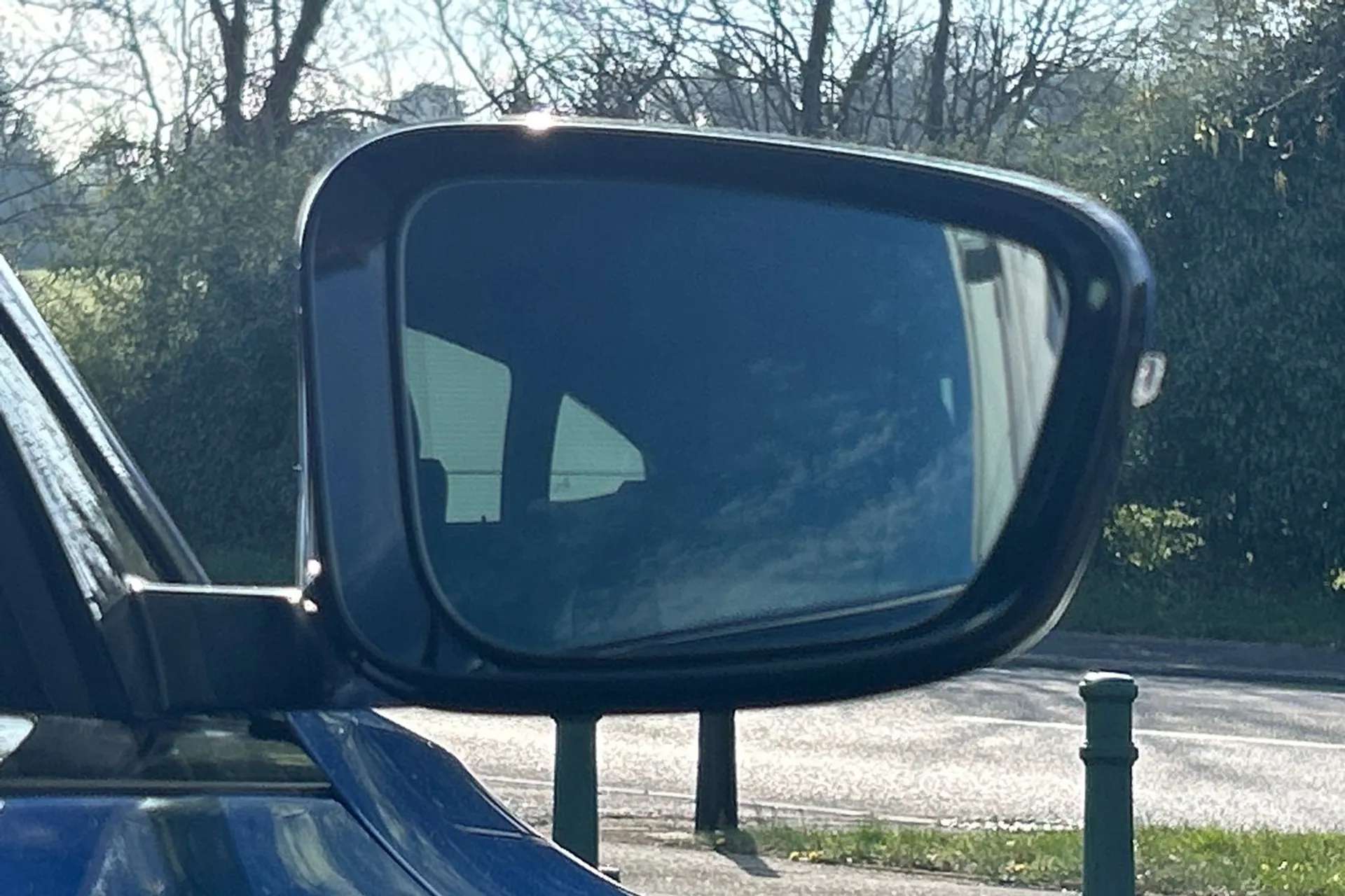 BMW I4 thumbnail image number 54