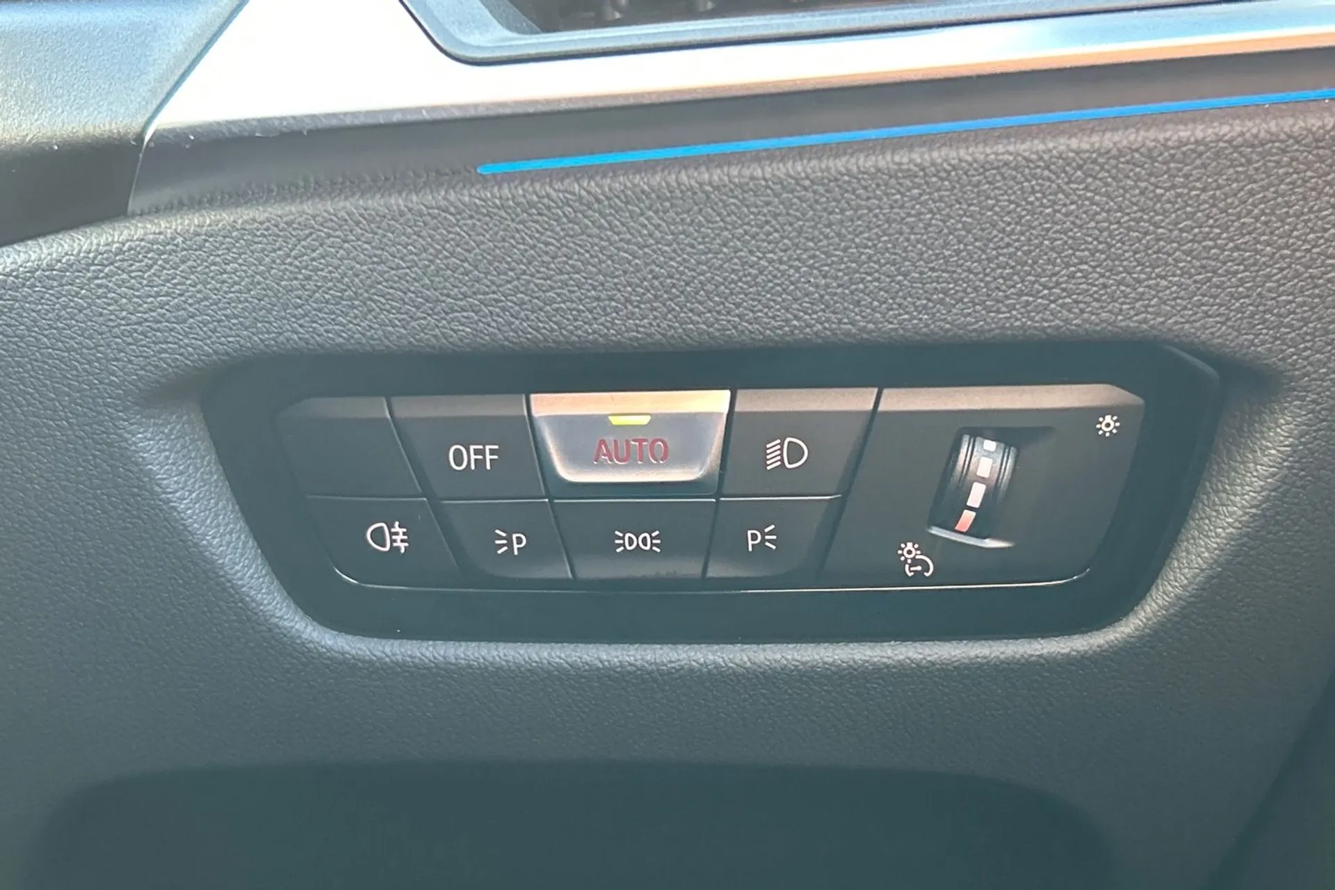 BMW I4 thumbnail image number 62
