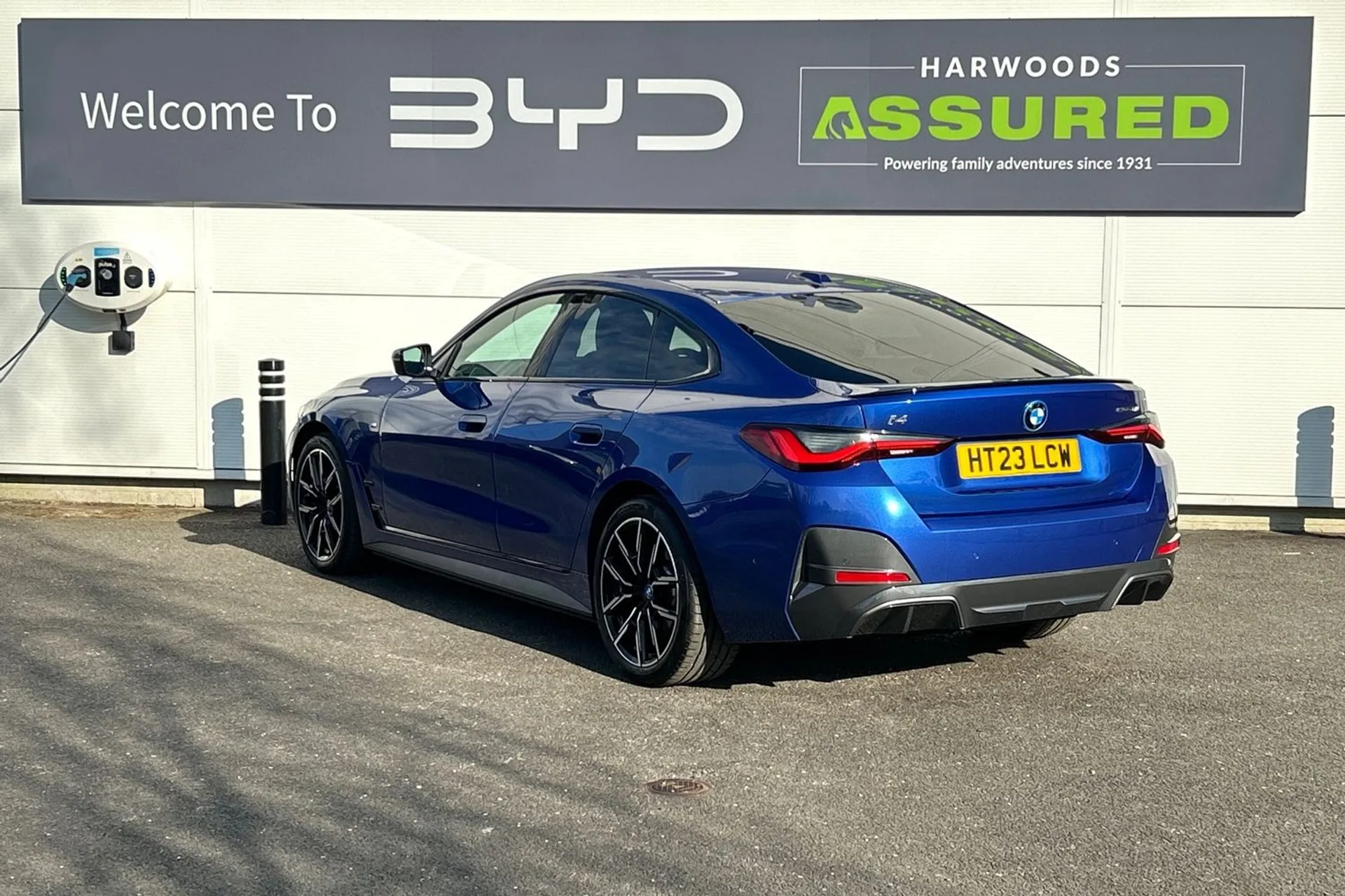 BMW I4 thumbnail image number 9