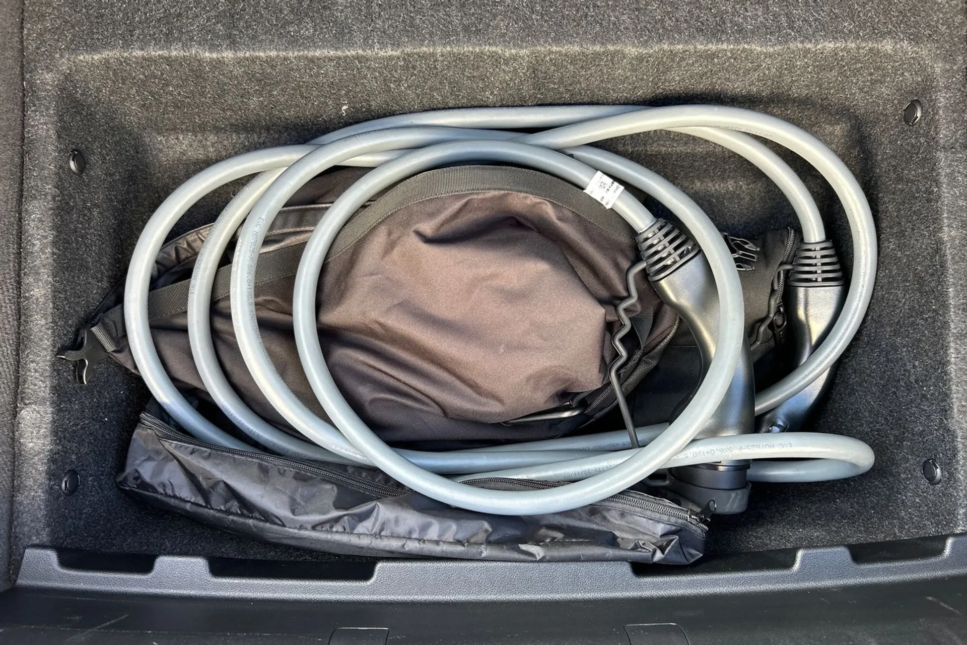 BMW I4 thumbnail image number 29