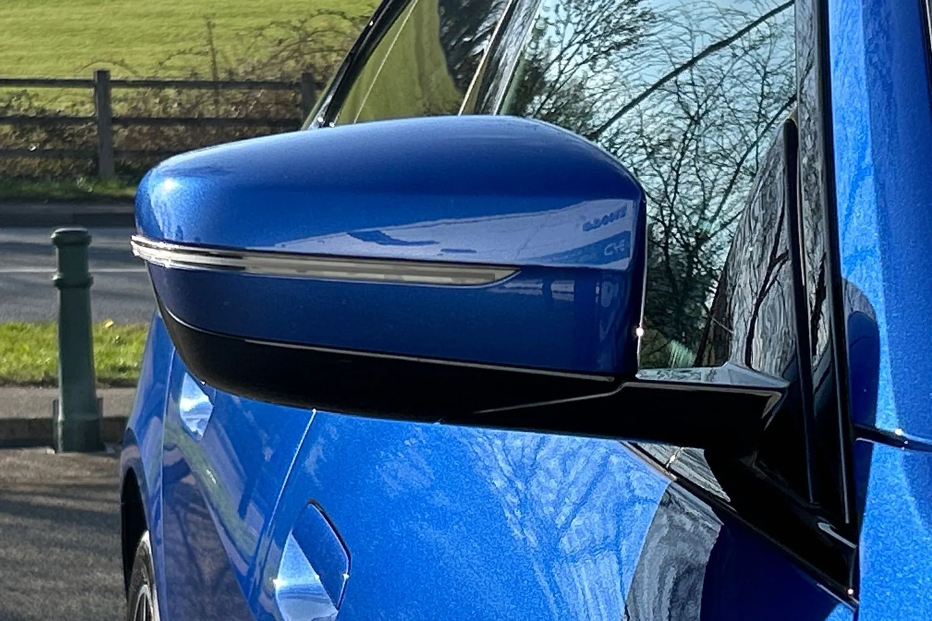 BMW I4 thumbnail image number 53
