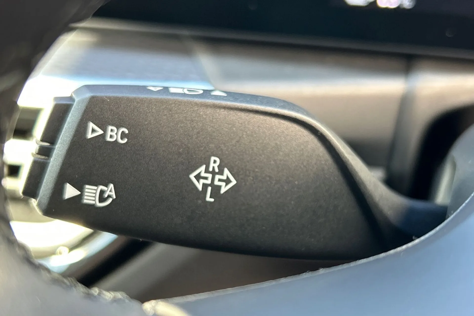 BMW I4 thumbnail image number 60