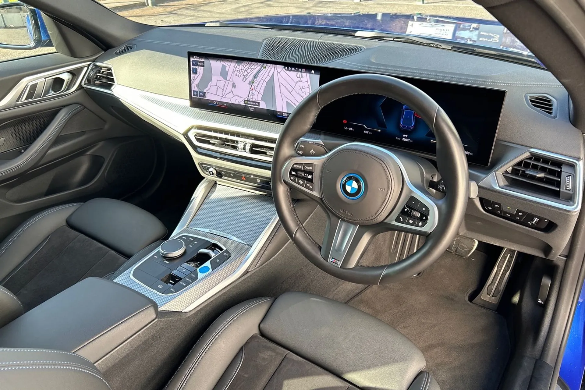BMW I4 thumbnail image number 13