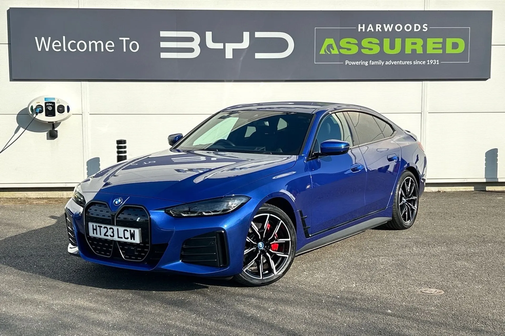 BMW I4 thumbnail image number 16