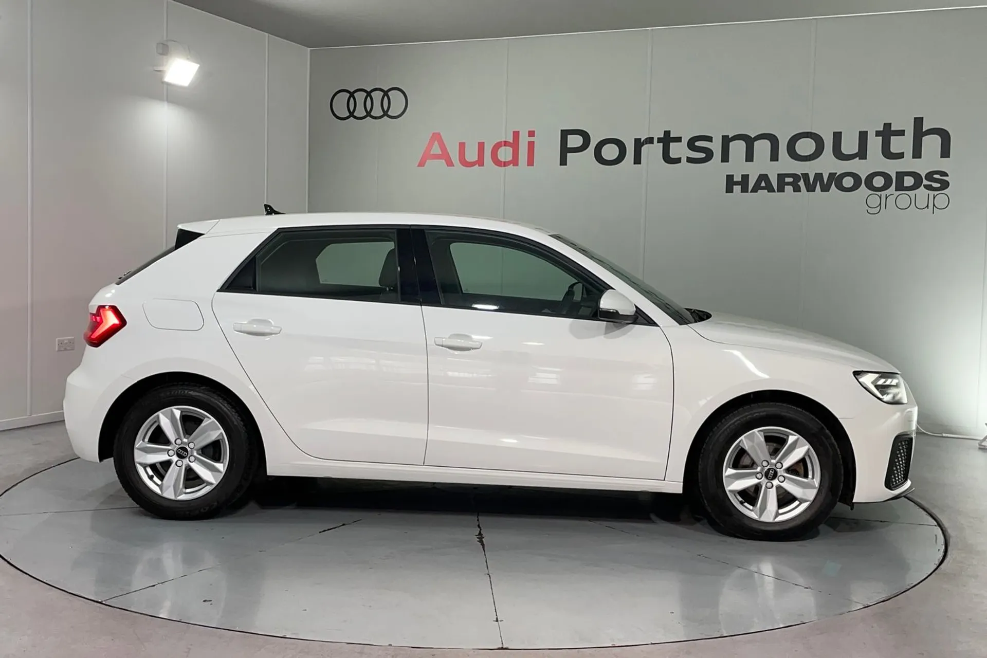Audi A1 thumbnail image number 2