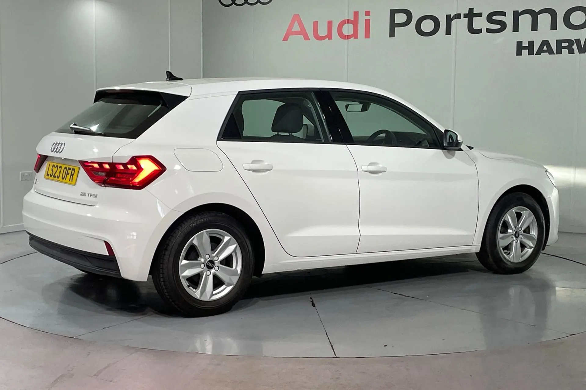 Audi A1 thumbnail image number 11