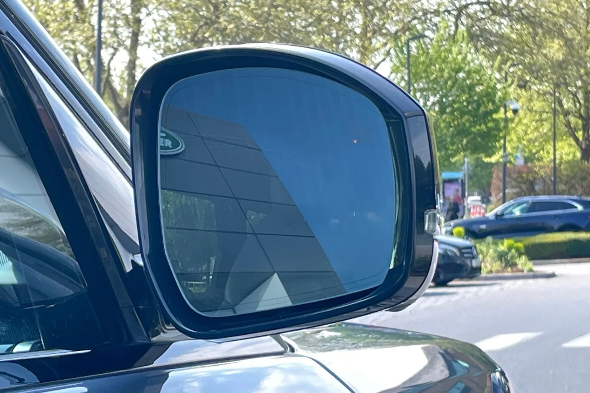 LAND ROVER RANGE ROVER SPORT thumbnail image number 24