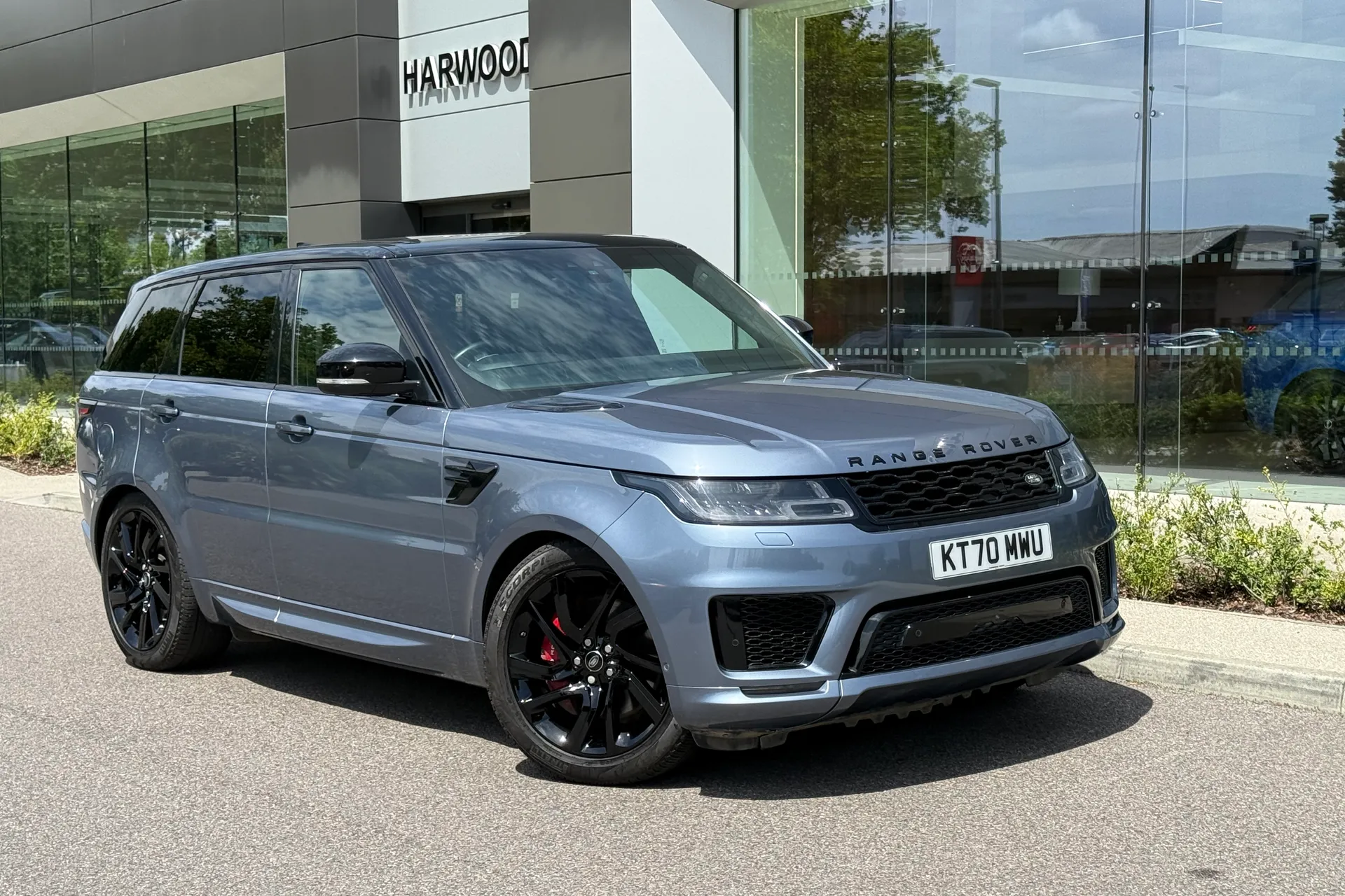 LAND ROVER RANGE ROVER SPORT focused image