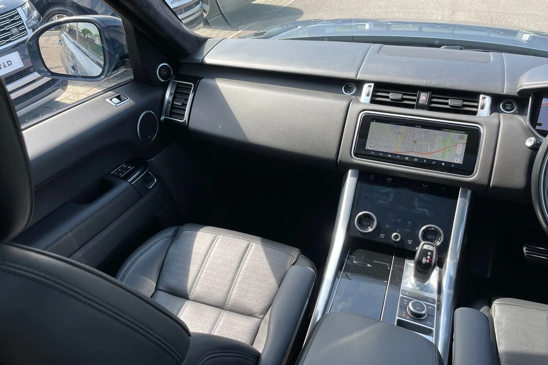 LAND ROVER RANGE ROVER SPORT thumbnail image number 26