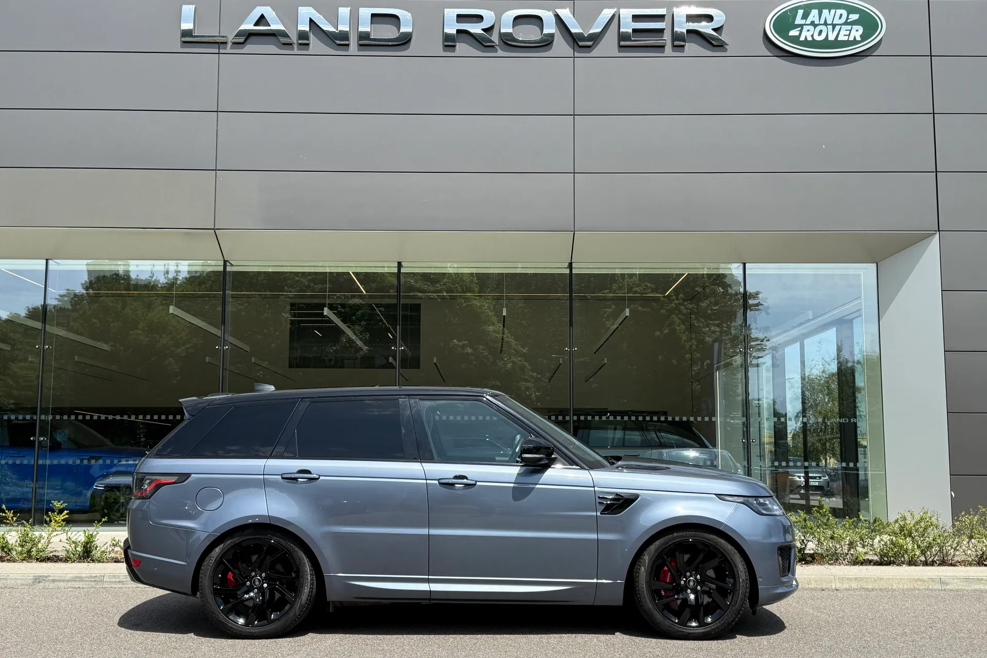 LAND ROVER RANGE ROVER SPORT thumbnail image number 2