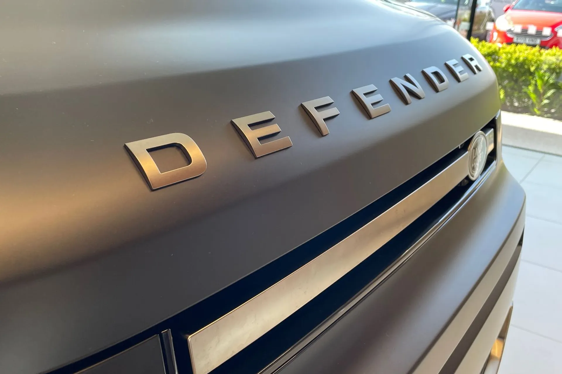 LAND ROVER Defender 90 thumbnail image number 30