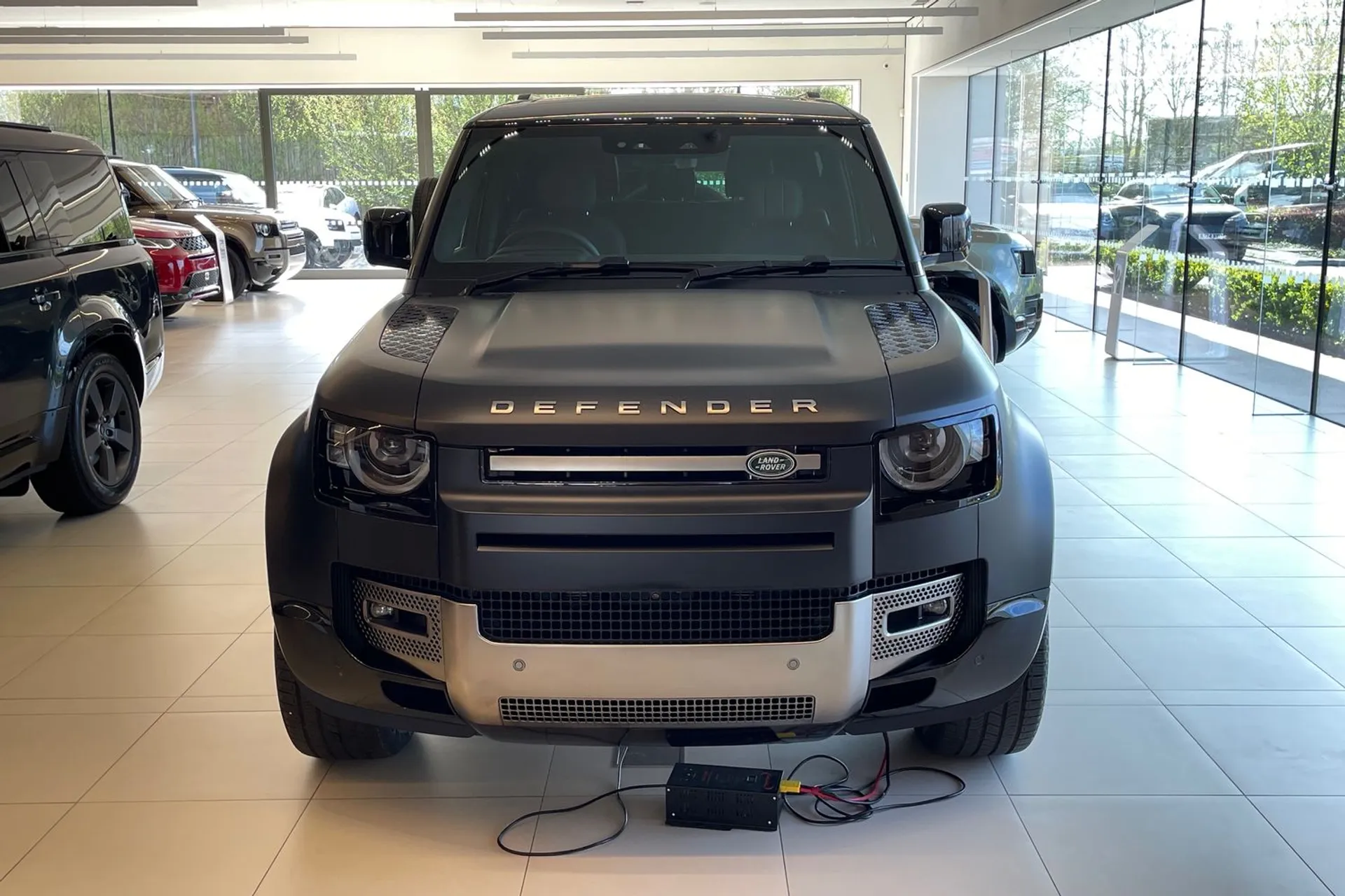 LAND ROVER Defender 90 thumbnail image number 6