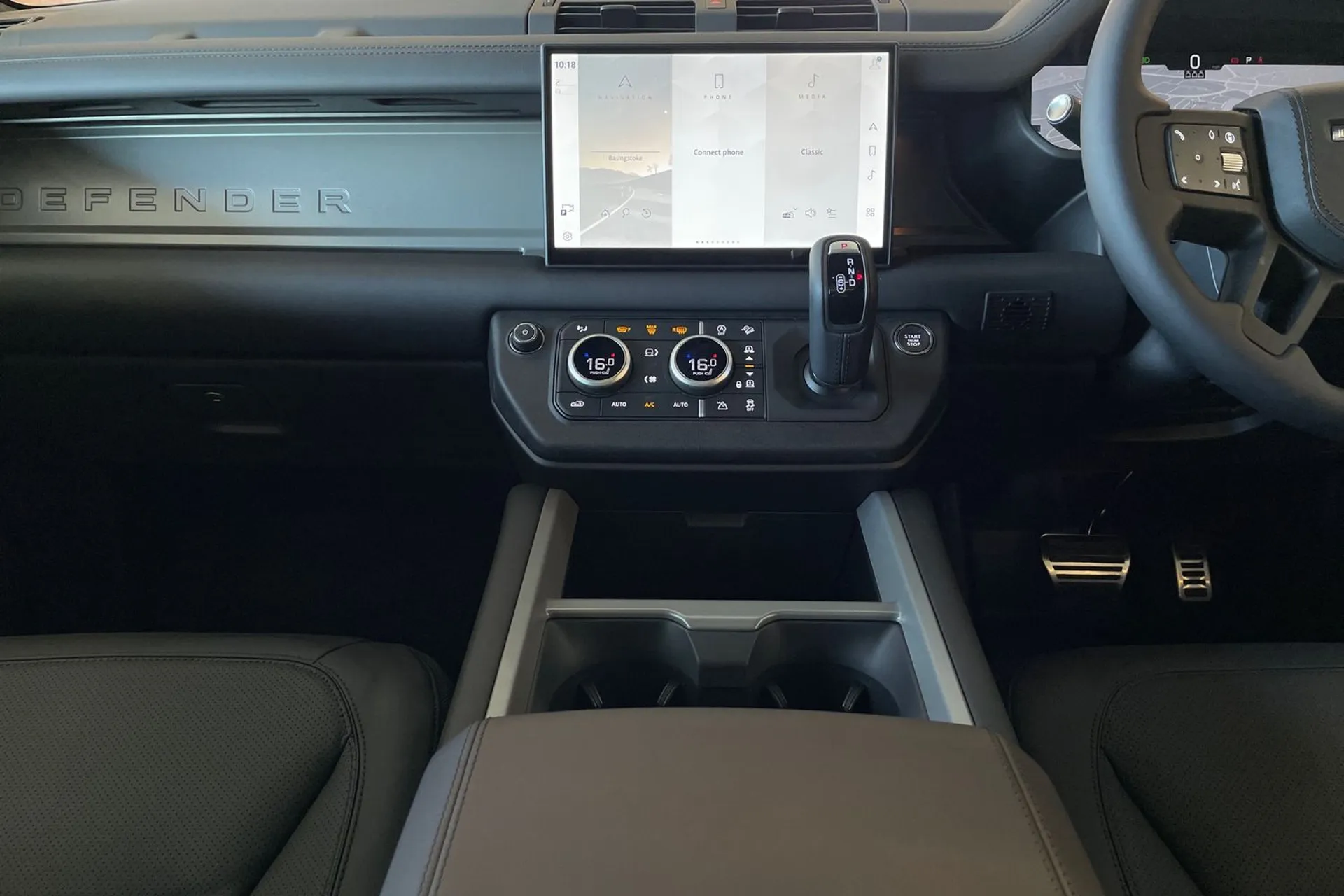 LAND ROVER Defender 90 thumbnail image number 11