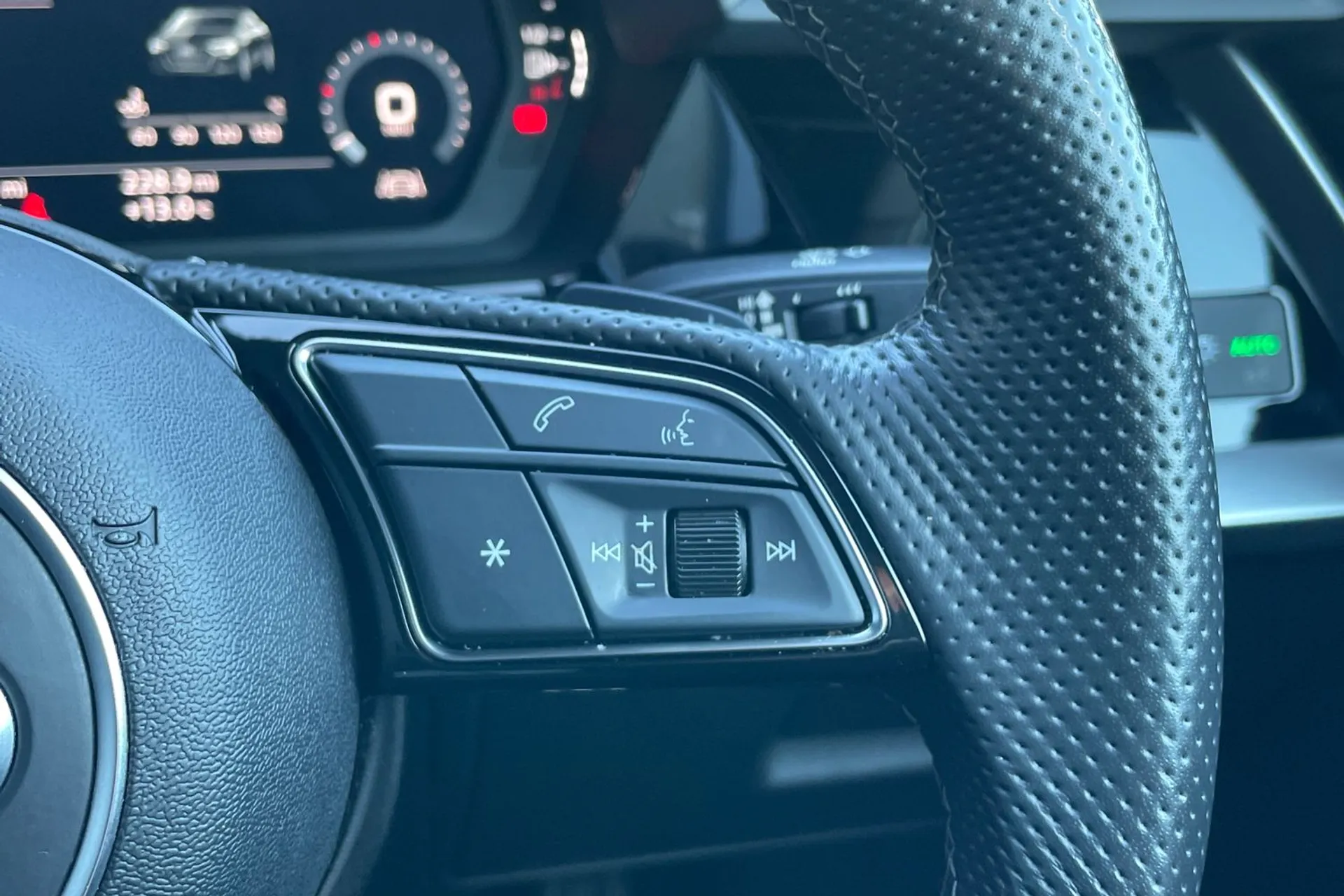 Audi A3 thumbnail image number 37