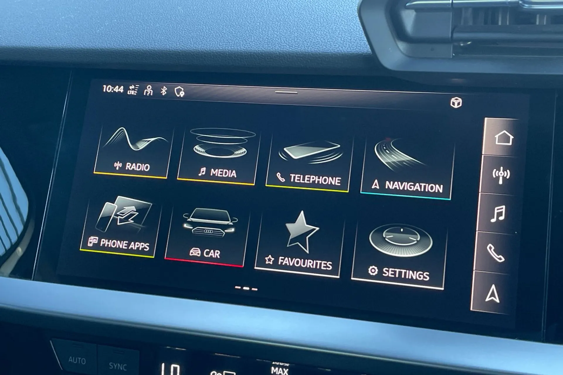 Audi A3 thumbnail image number 47