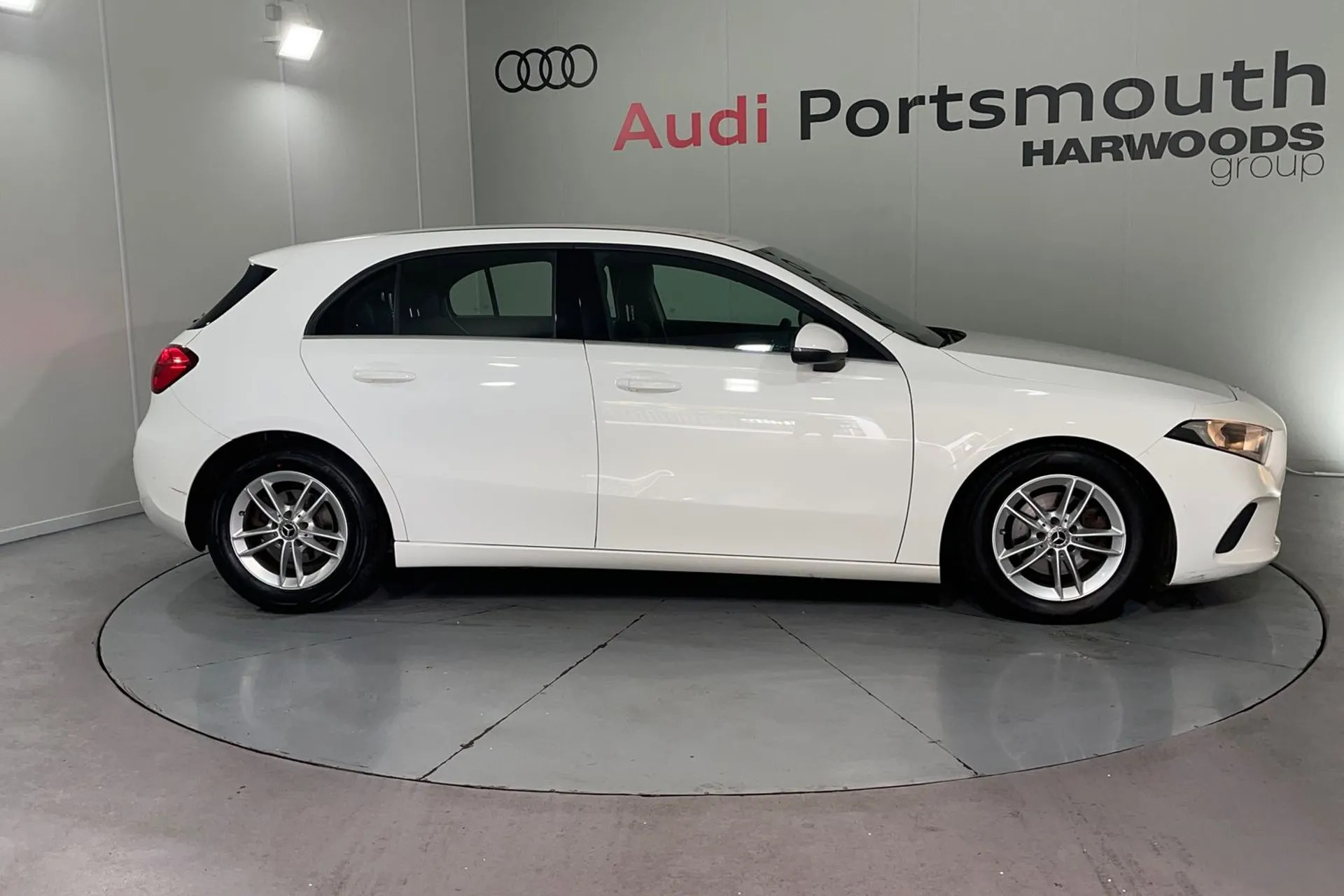 MERCEDES-BENZ A CLASS thumbnail image number 2
