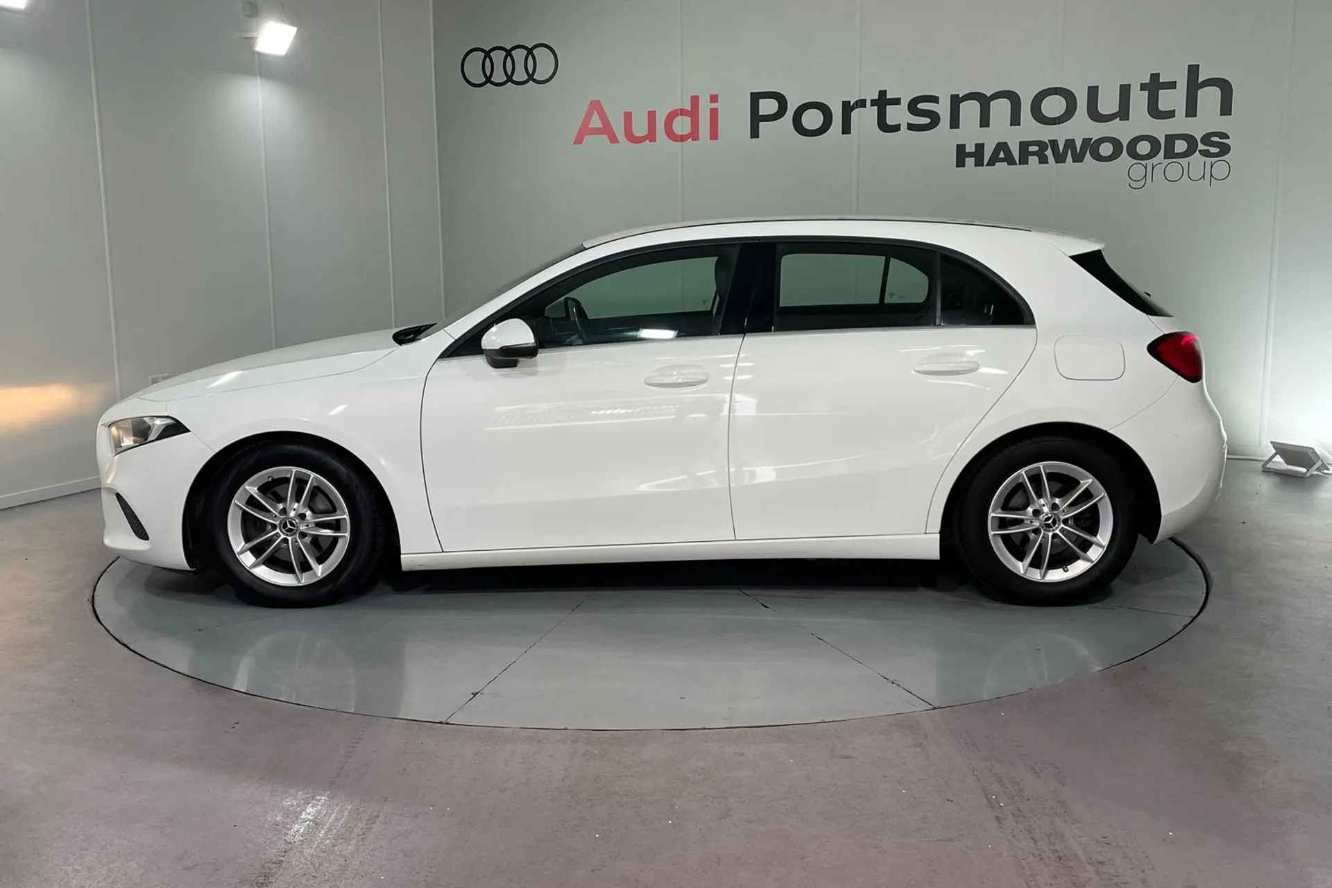MERCEDES-BENZ A CLASS thumbnail image number 10