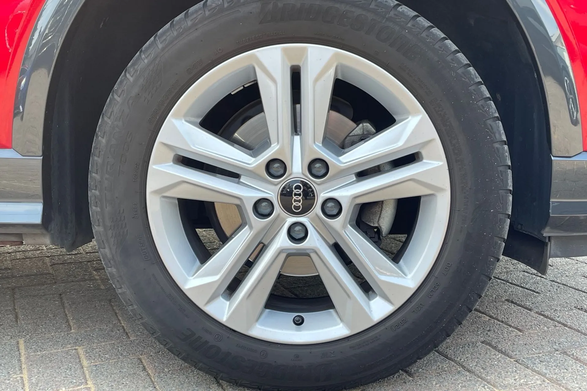 Audi Q2 thumbnail image number 8