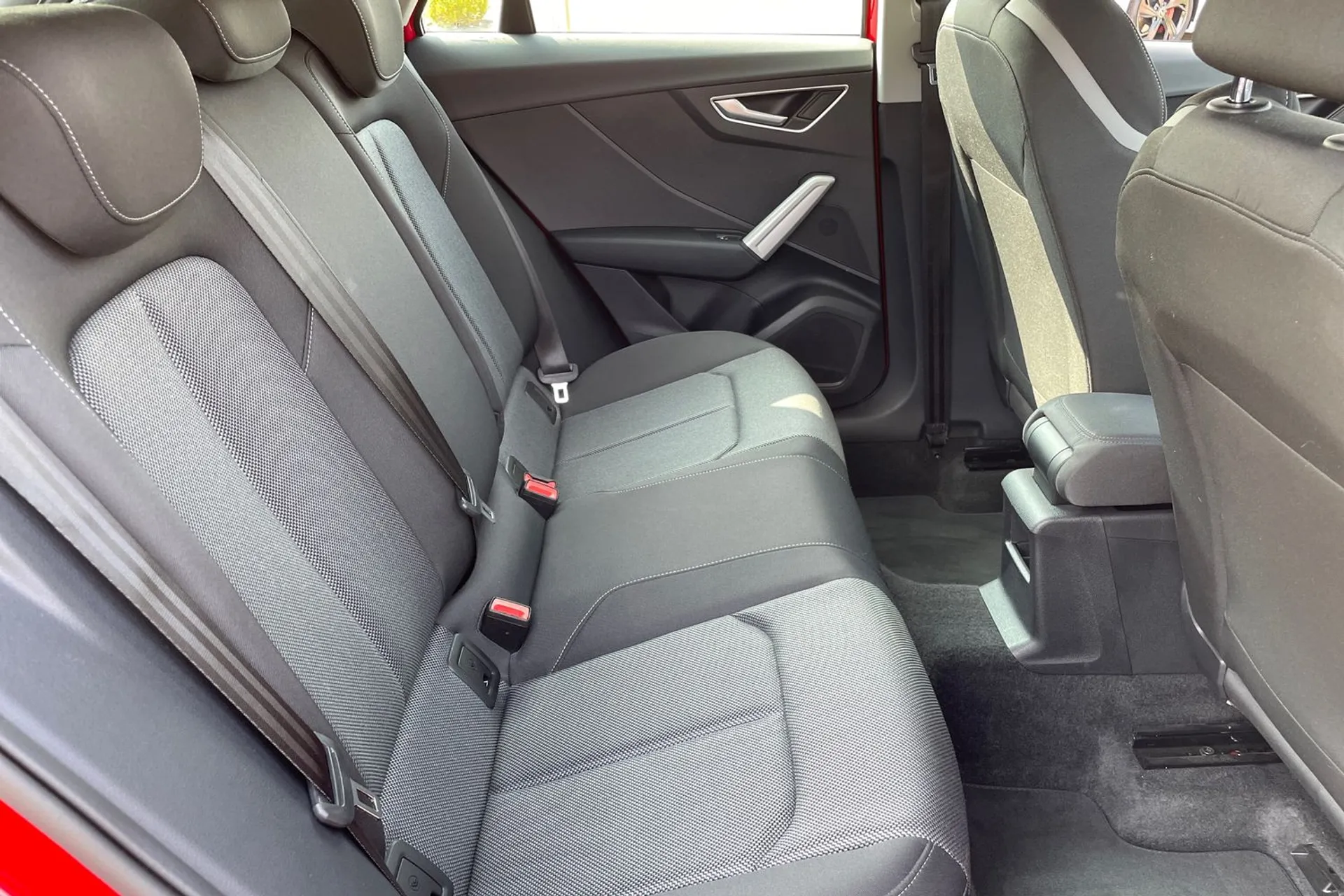 Audi Q2 thumbnail image number 40