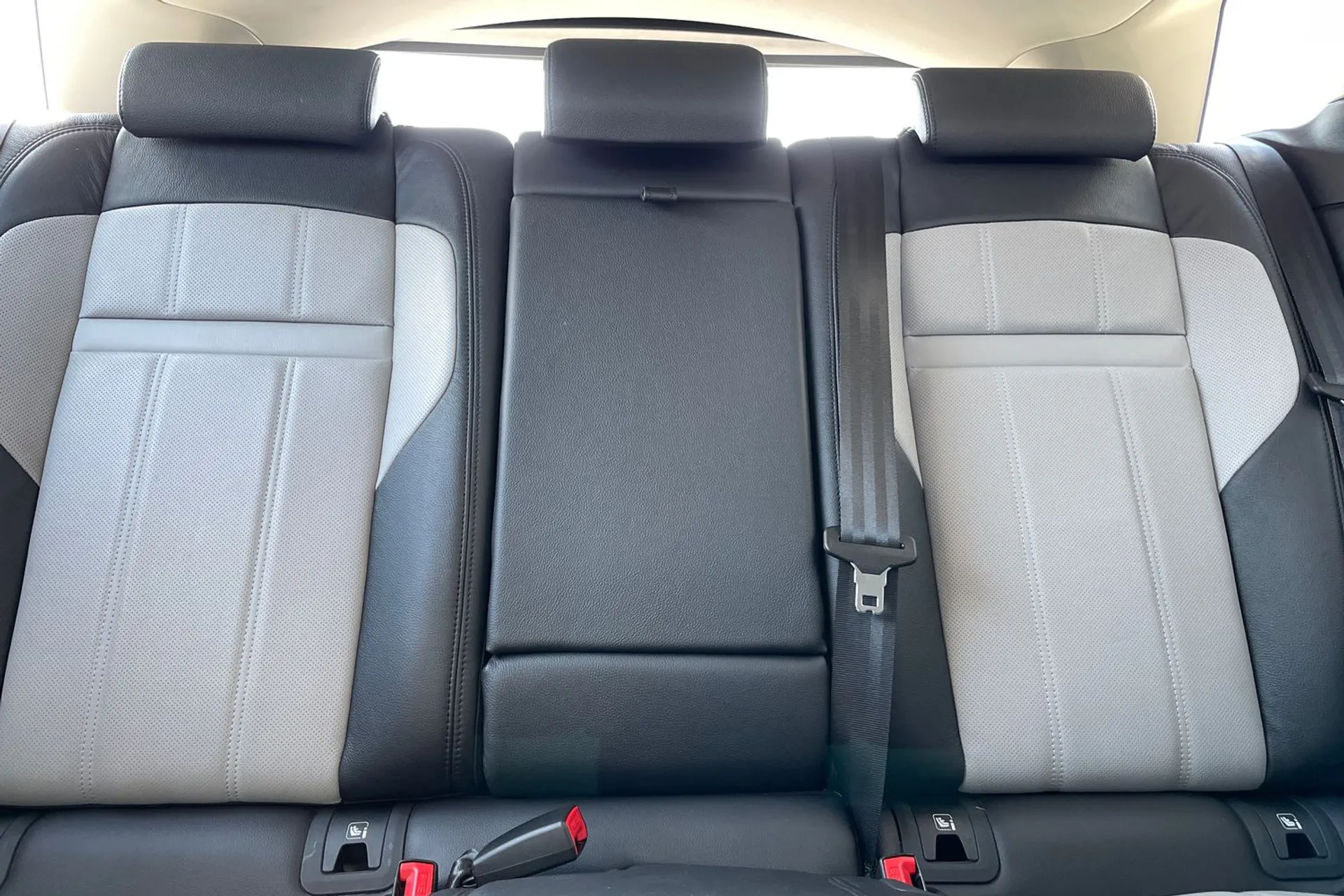 LAND ROVER RANGE ROVER EVOQUE thumbnail image number 40