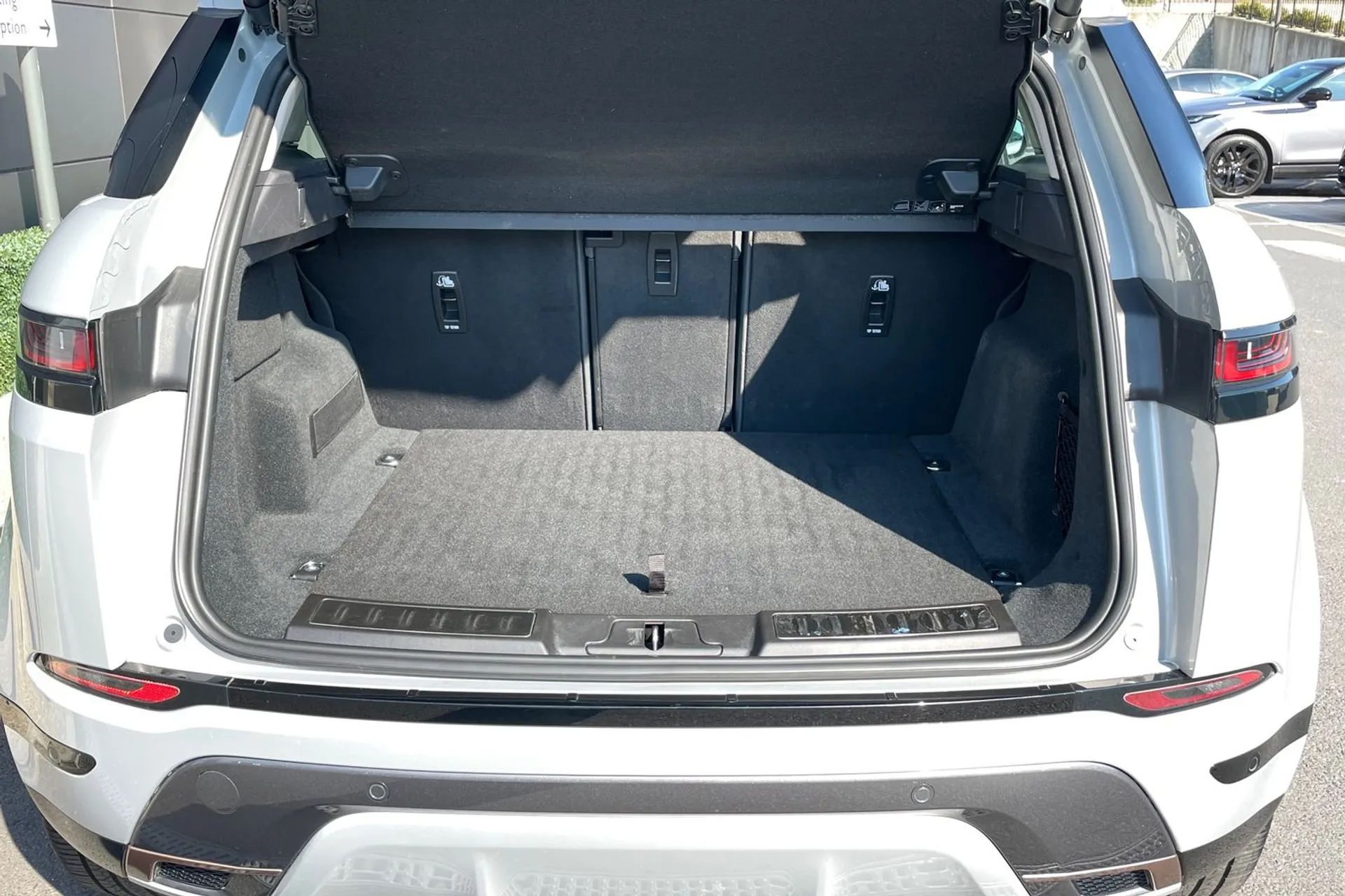 LAND ROVER RANGE ROVER EVOQUE thumbnail image number 28